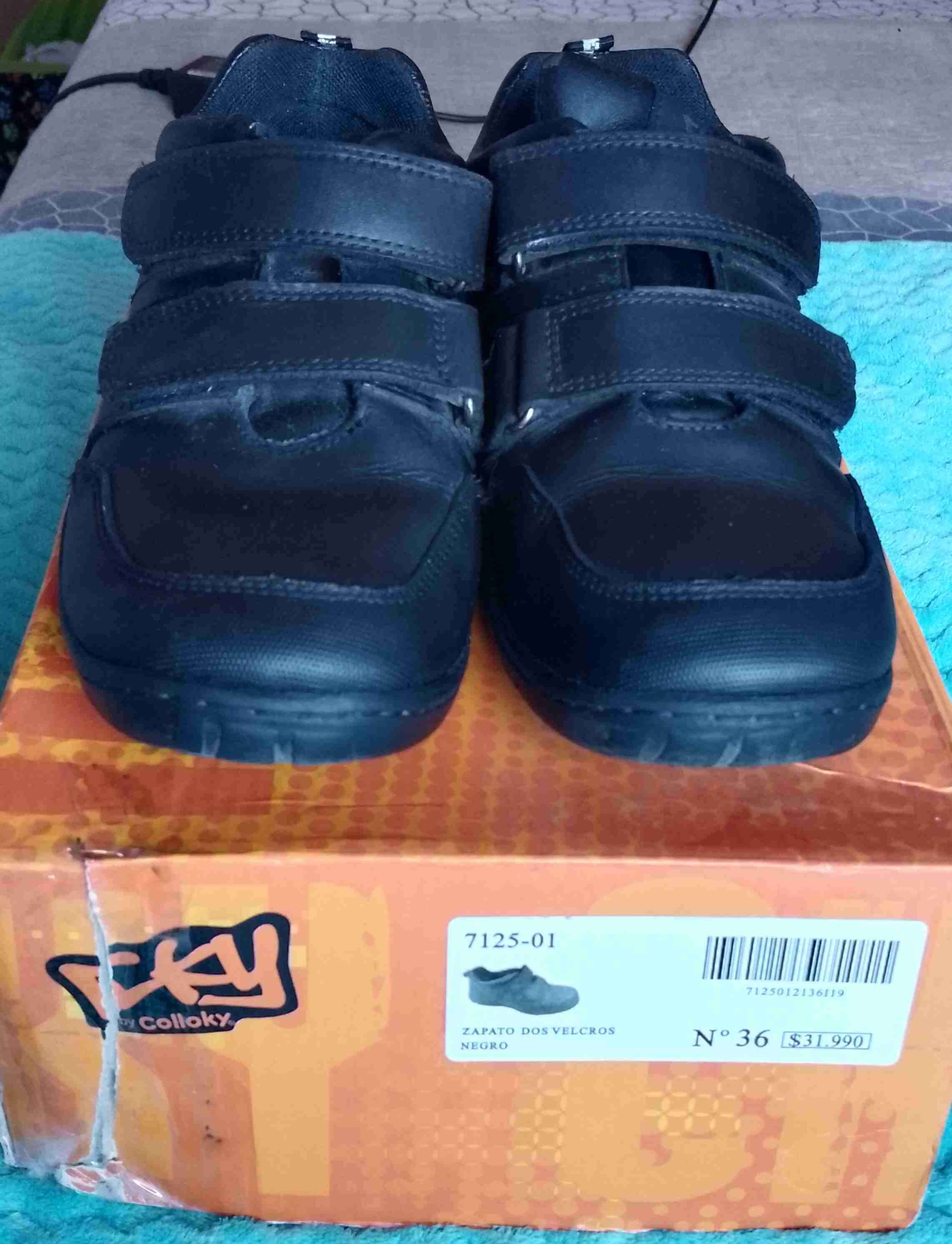 Zapatos escolares negros Colloky - miniatura 2