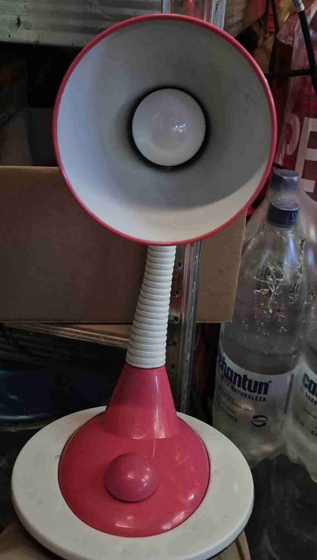 Lámpara de escritorio rosa - miniatura 2