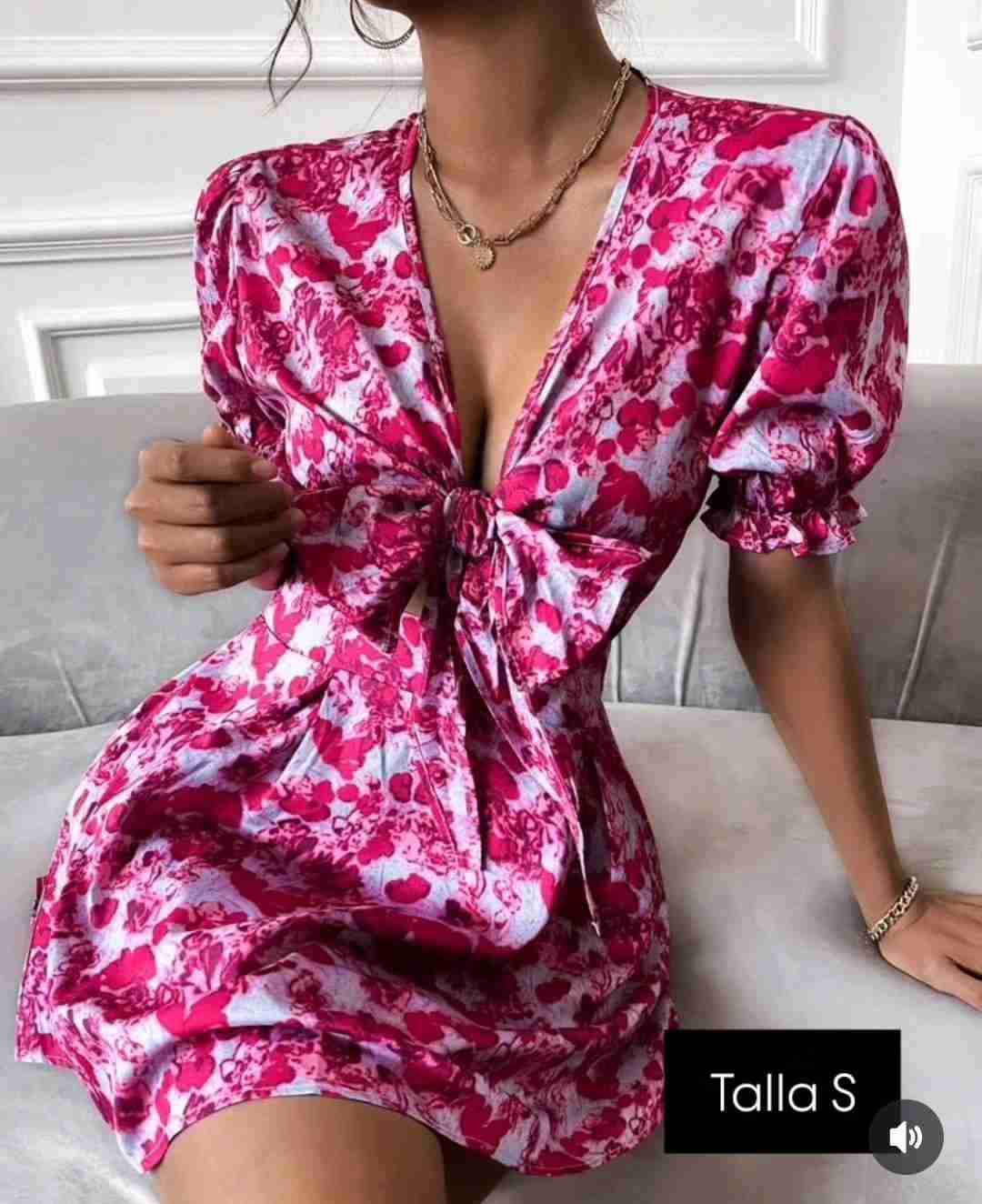 Vestido floreado fucsia