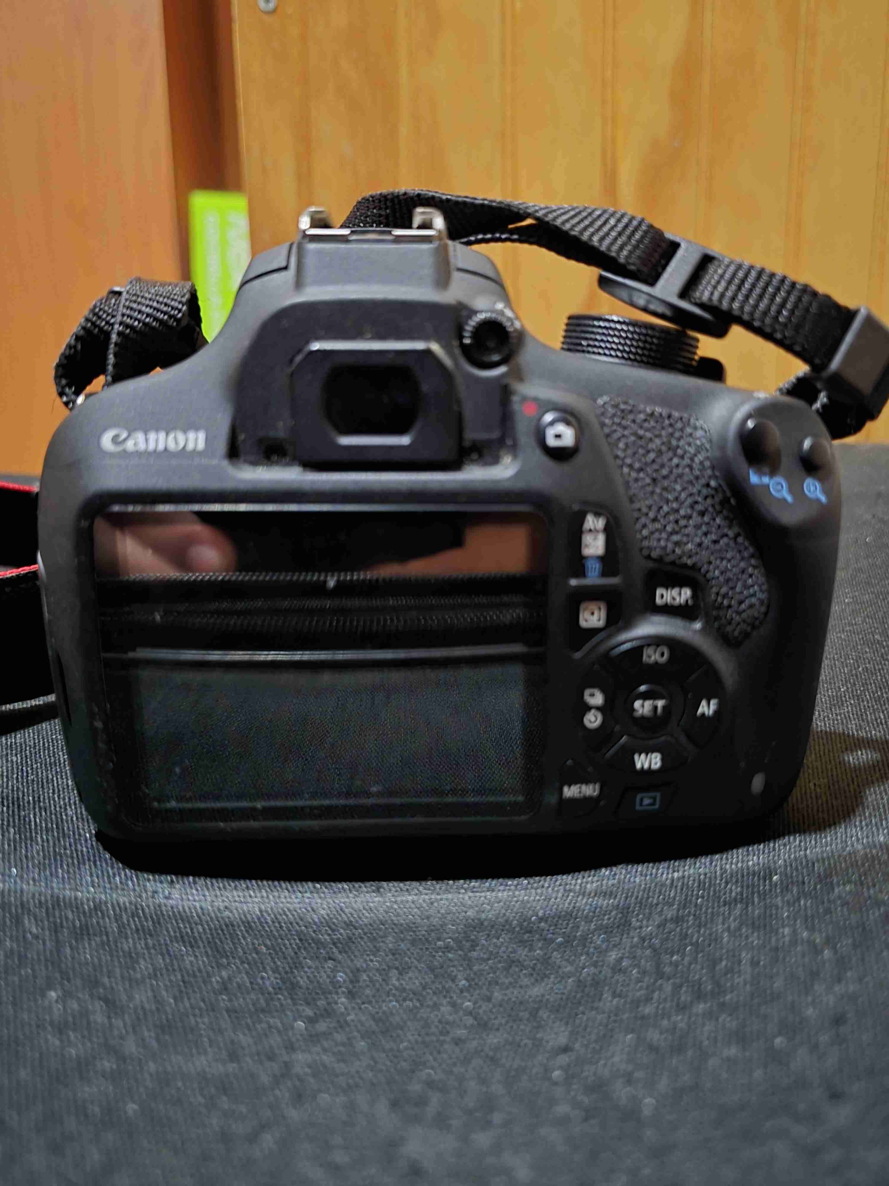 Cámara EOS con lente estabilizador - miniatura 3