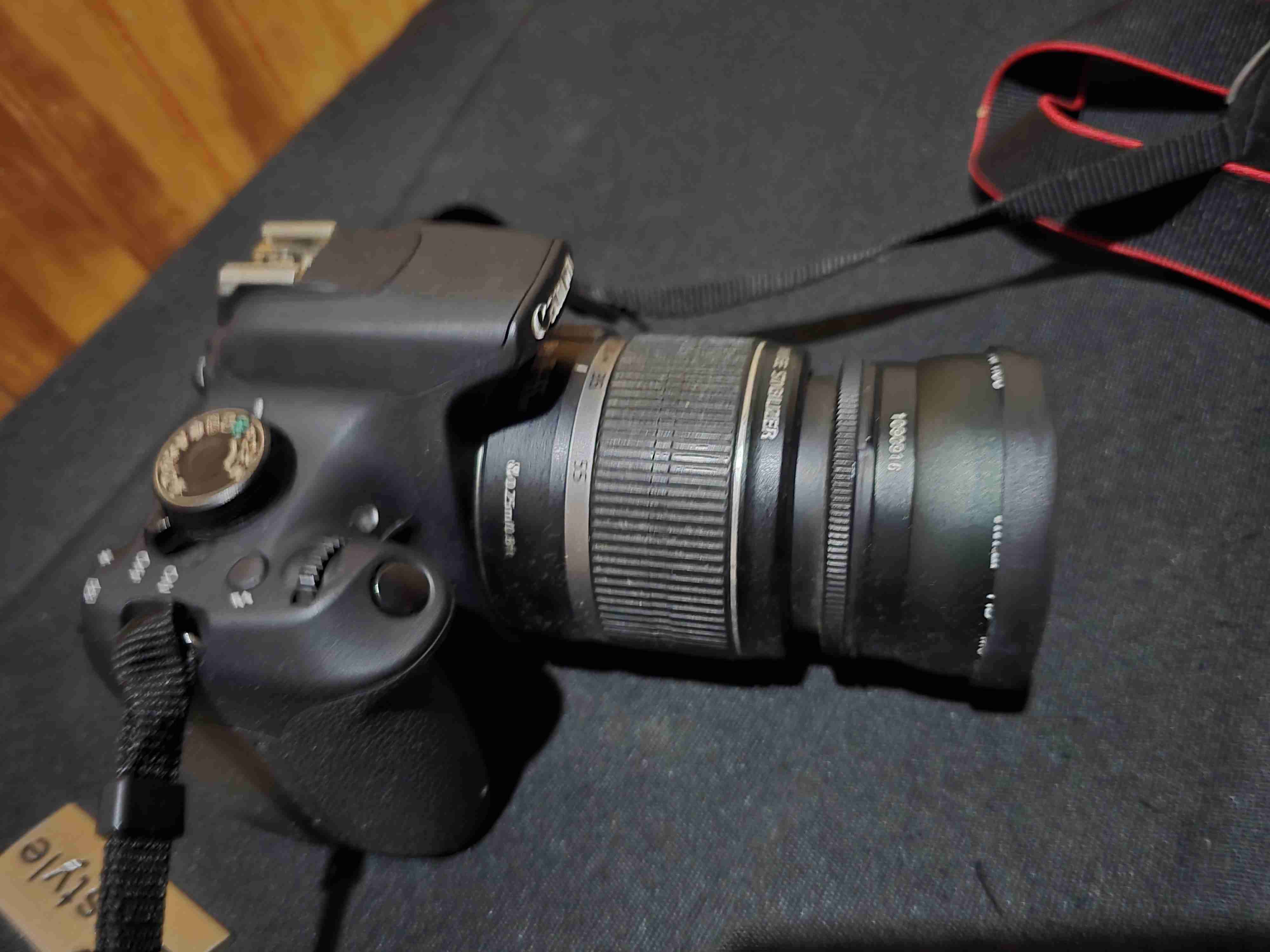 Cámara EOS con lente estabilizador - miniatura 5