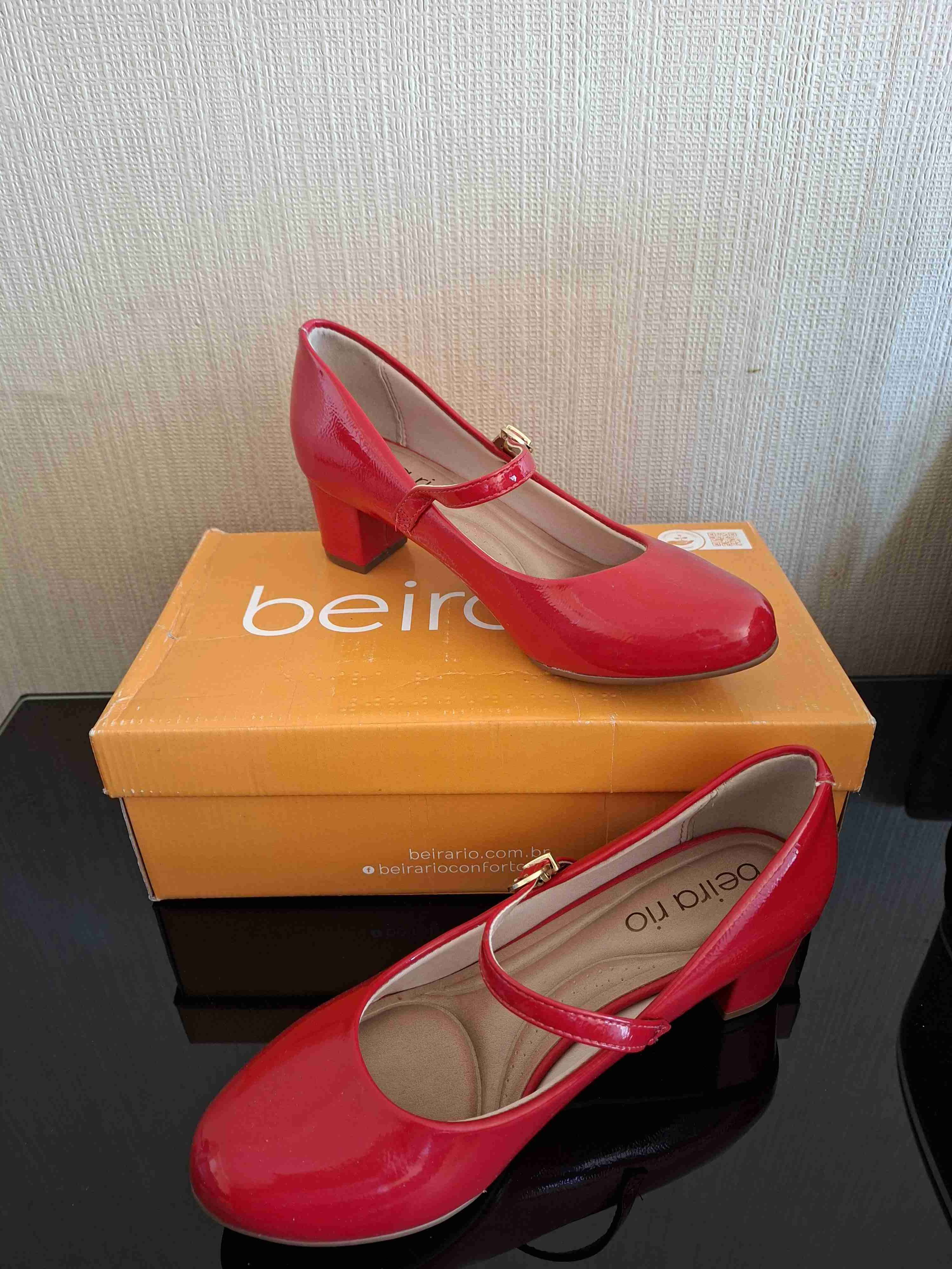 Zapatos rojos estilo Mary Jane (Taco Medio) - miniatura 2