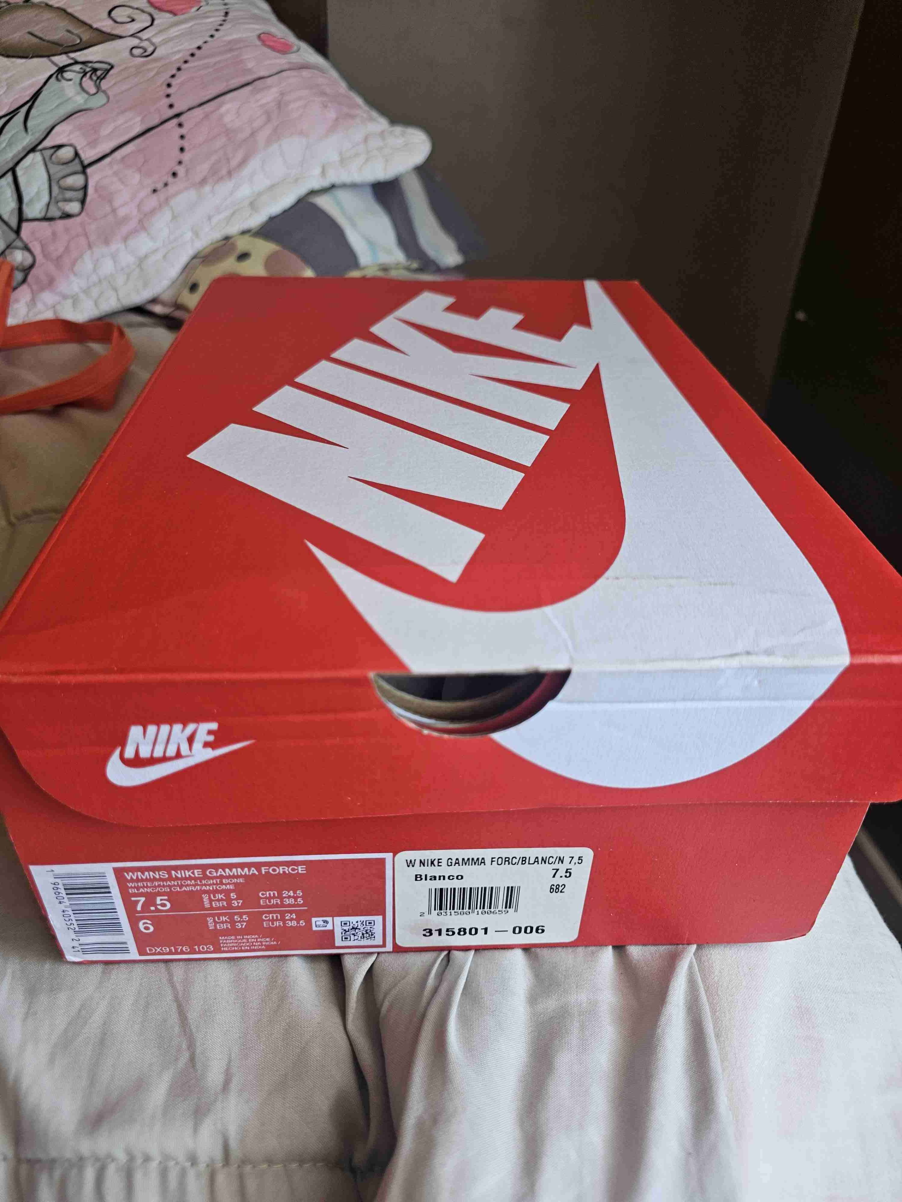 Zapatillas deportivas blancas - miniatura 3