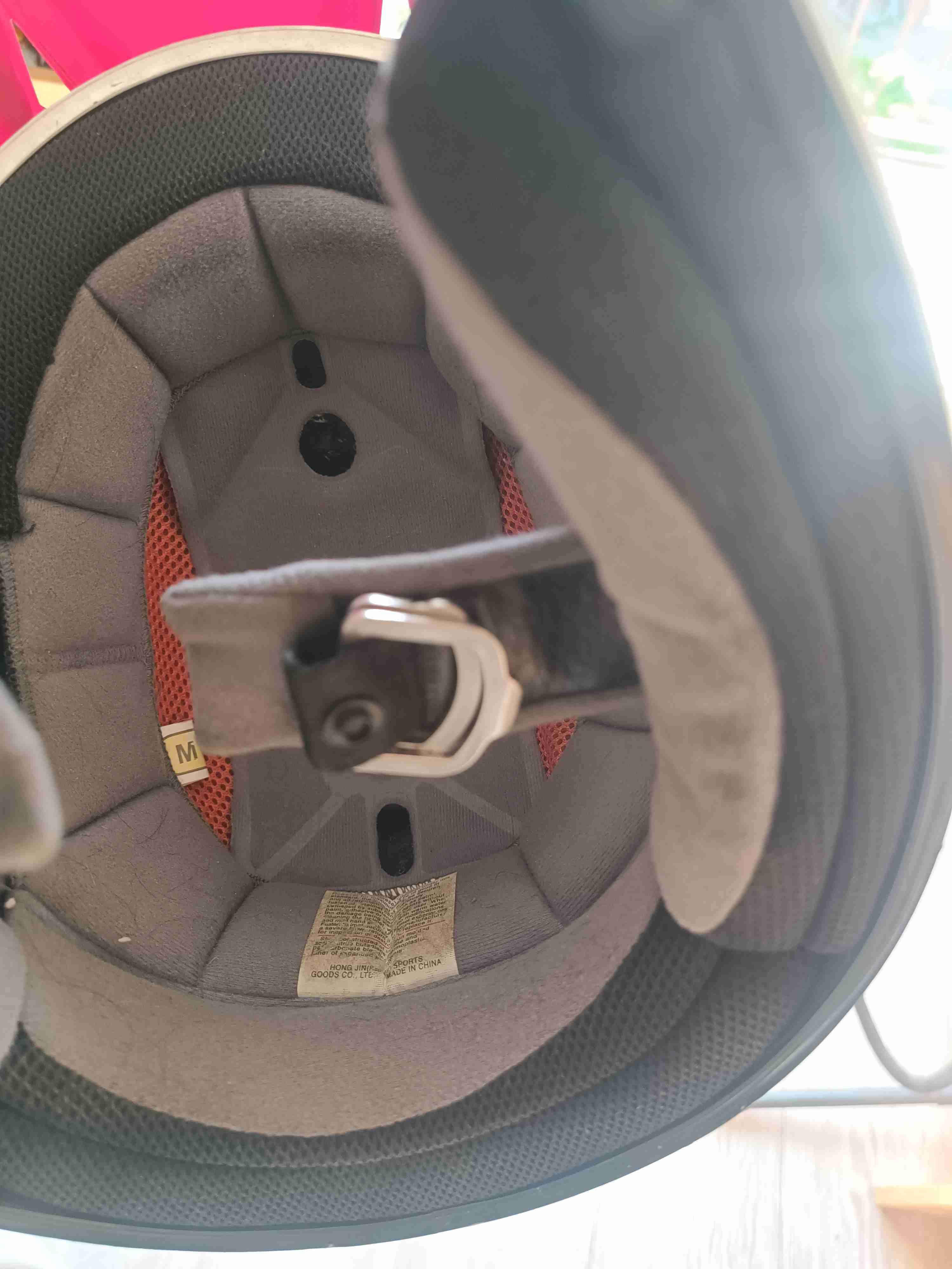 Casco de moto rojo y negro - 4