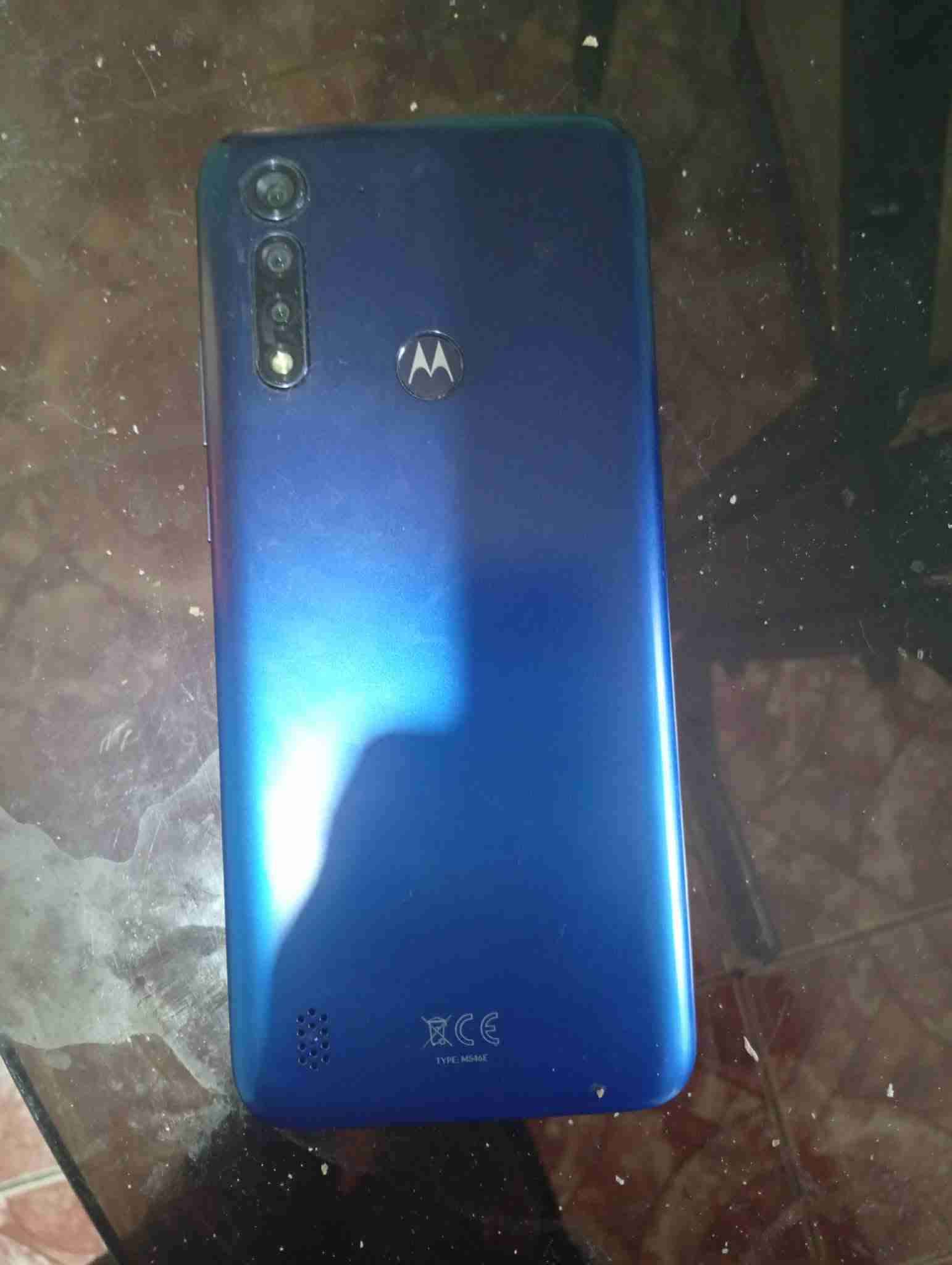 Smartphone Android en buen estado - miniatura 2