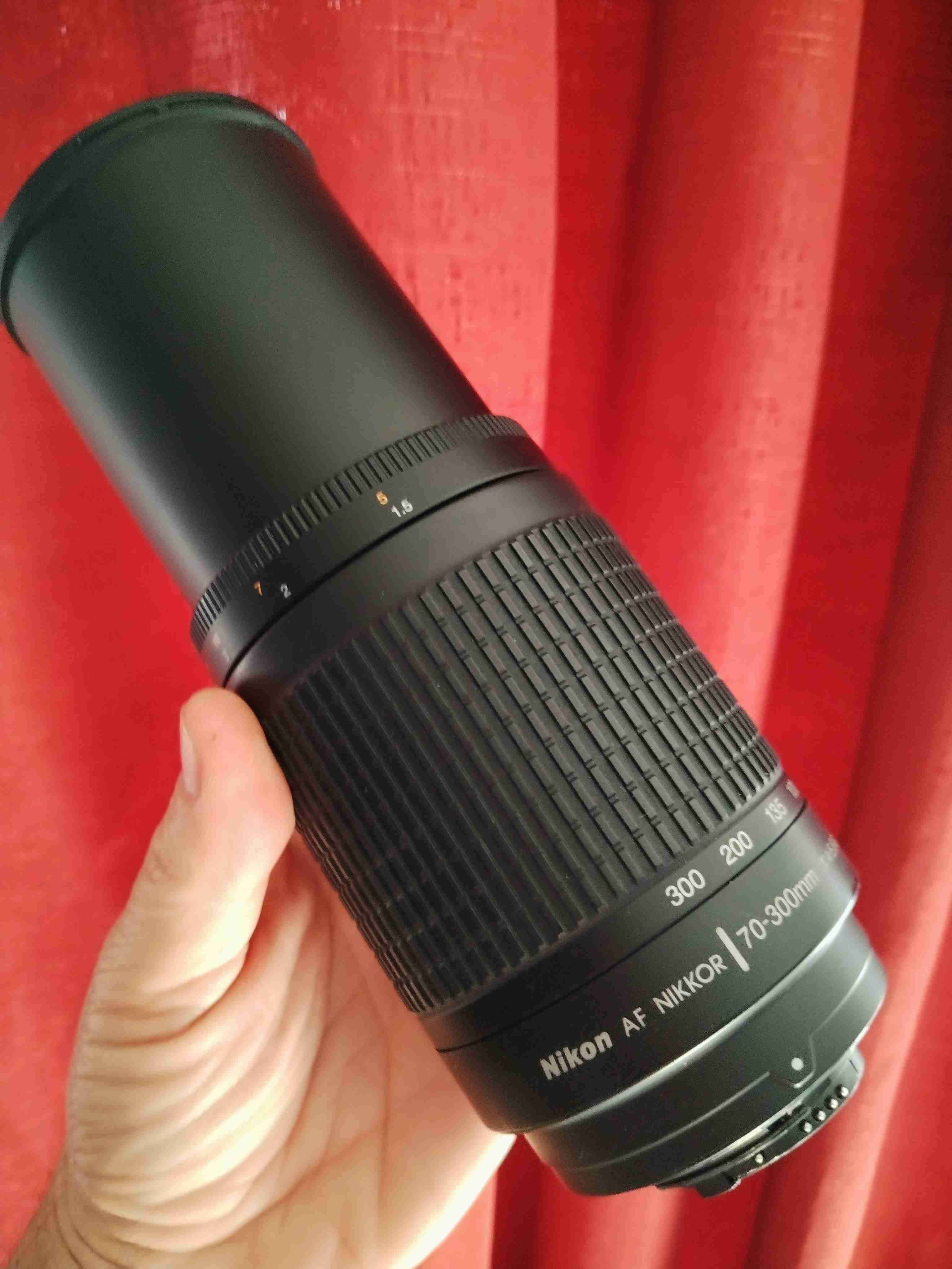 Lente Nikon AF Nikkor 70-300mm - miniatura 2