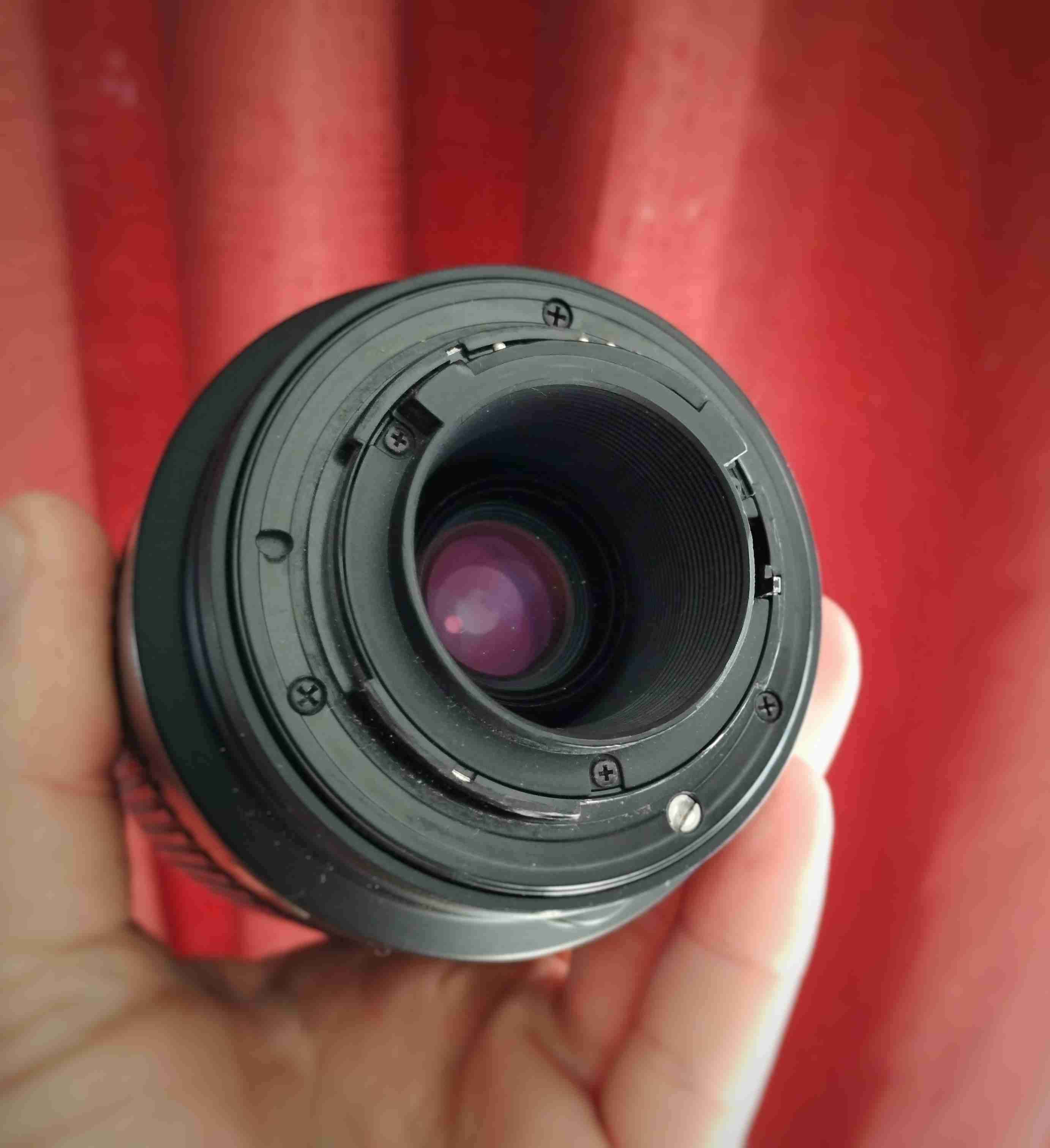 Lente Nikon AF Nikkor 70-300mm - miniatura 3