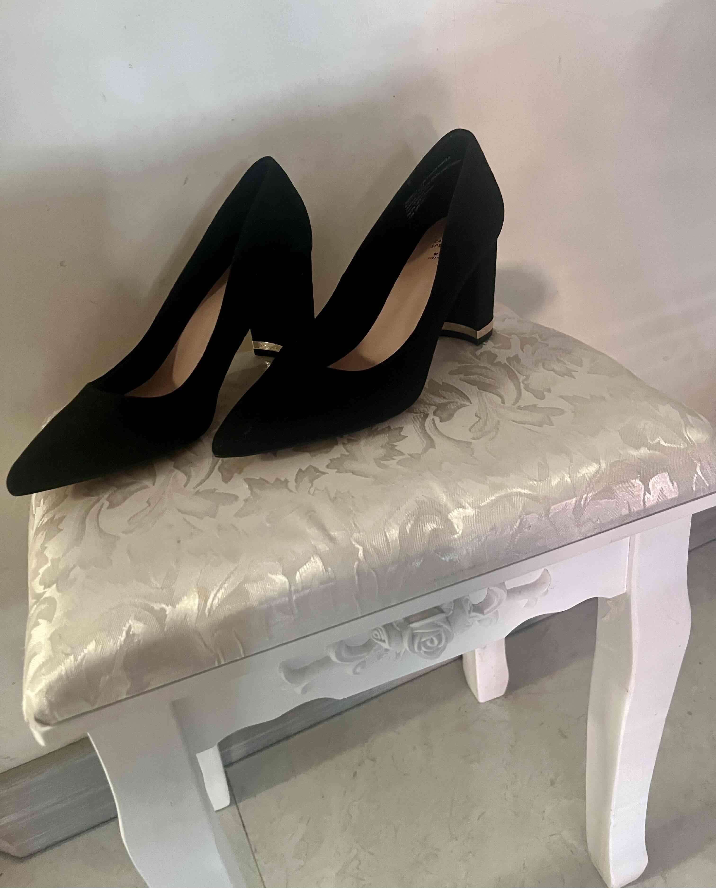 Zapatos de taco alto negros