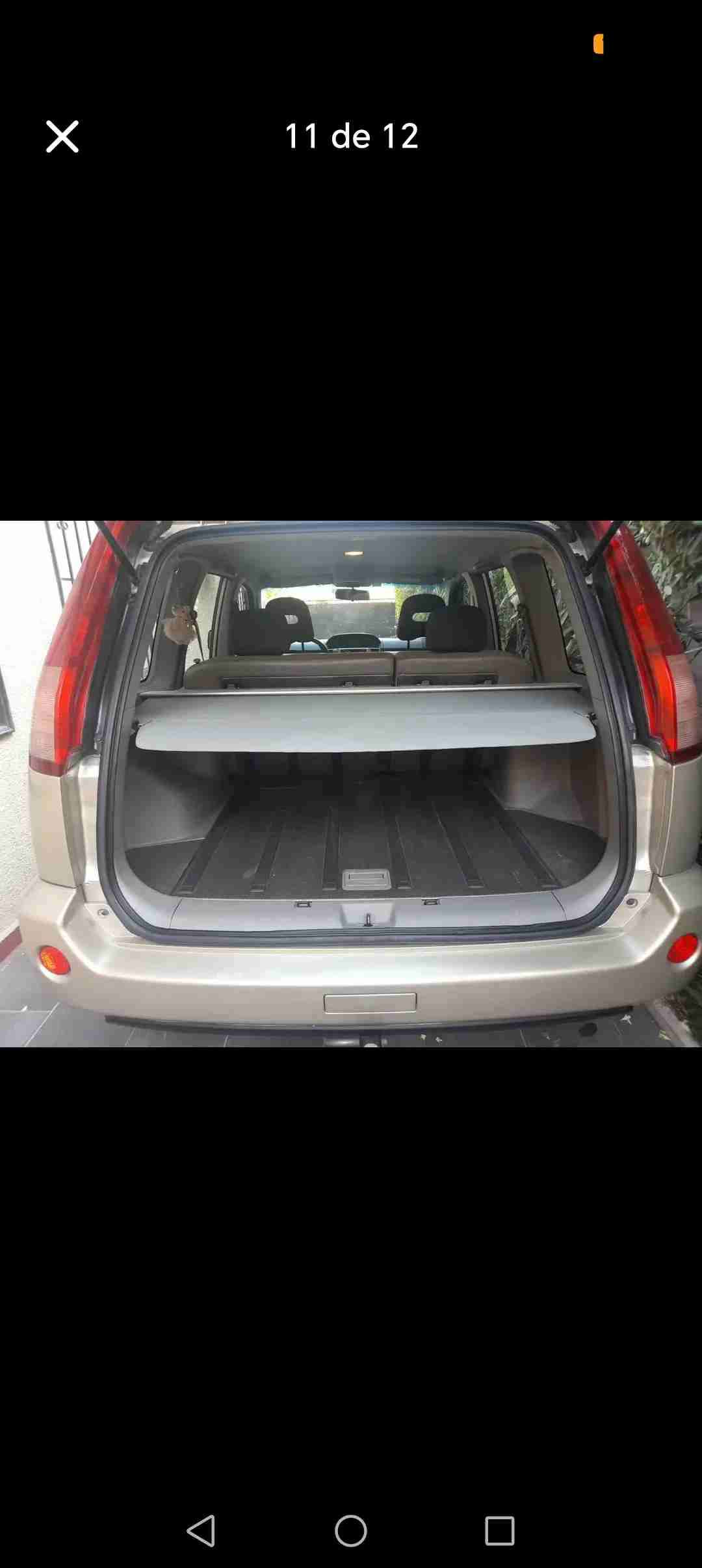 NISSAN XTRAIL  plateado en buenas condiciones - miniatura 6