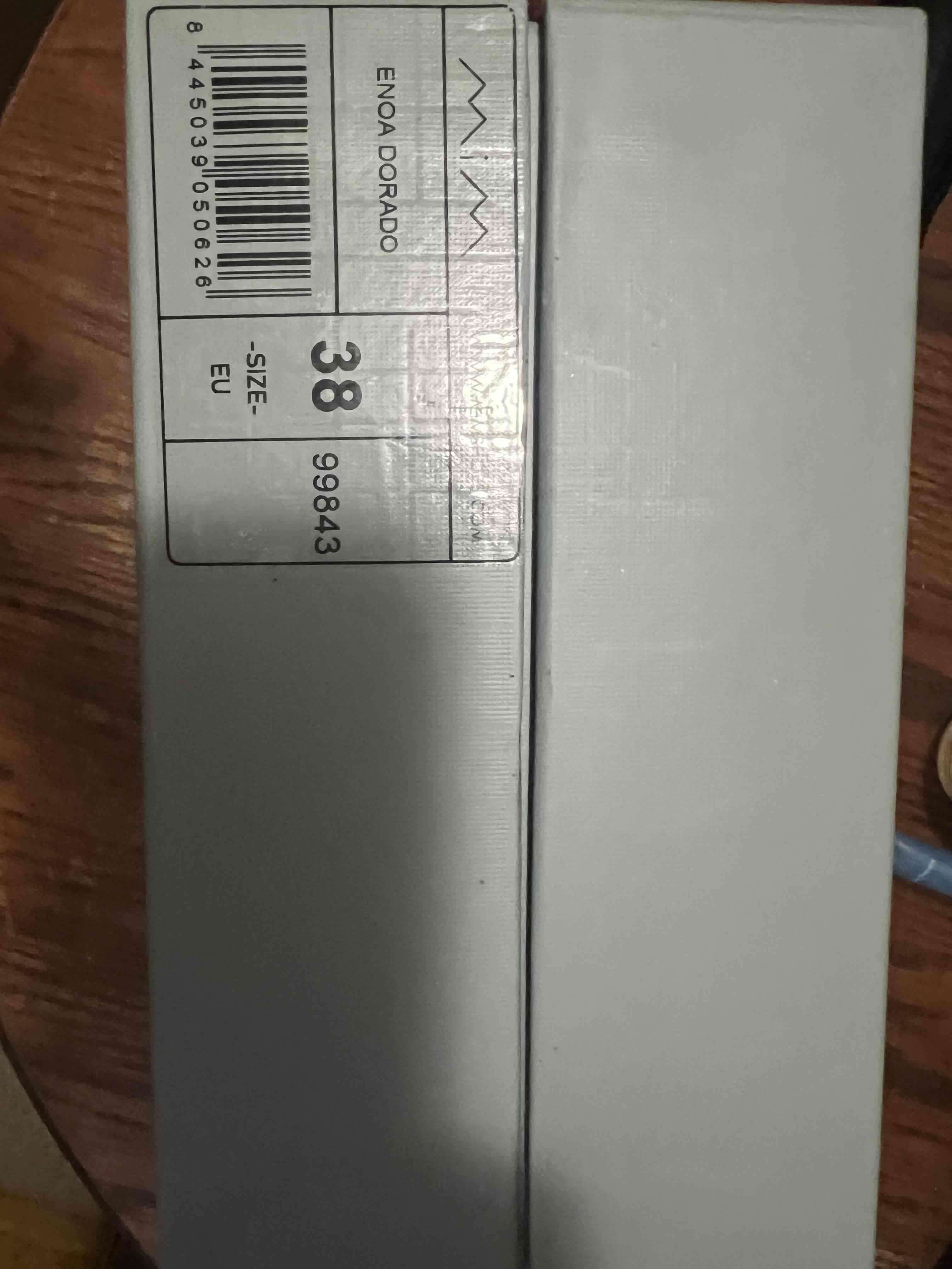 Sandalias doradas nuevas marca MIM - miniatura 5