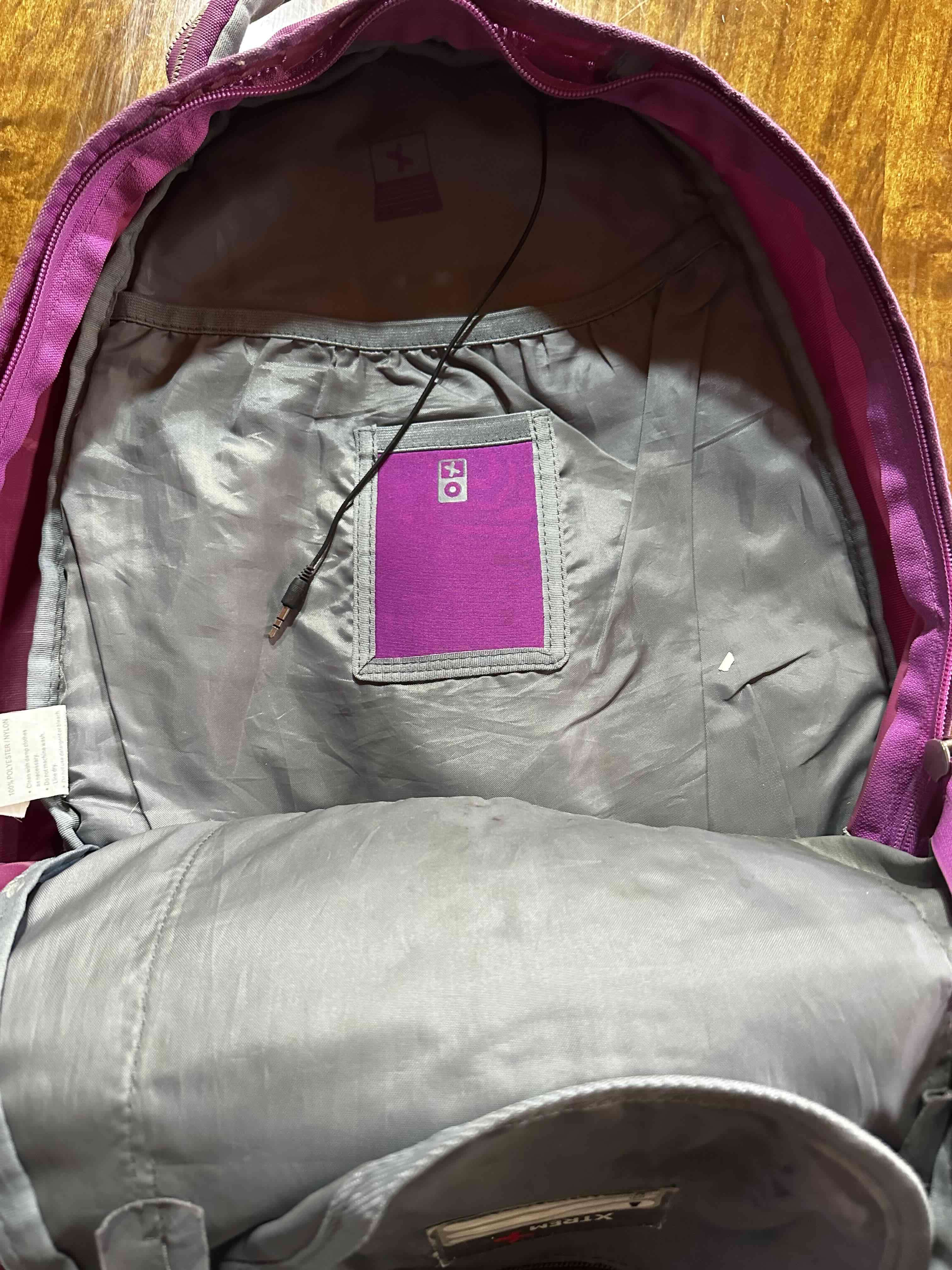 Mochila Xtrem morada con diseño floral - miniatura 3