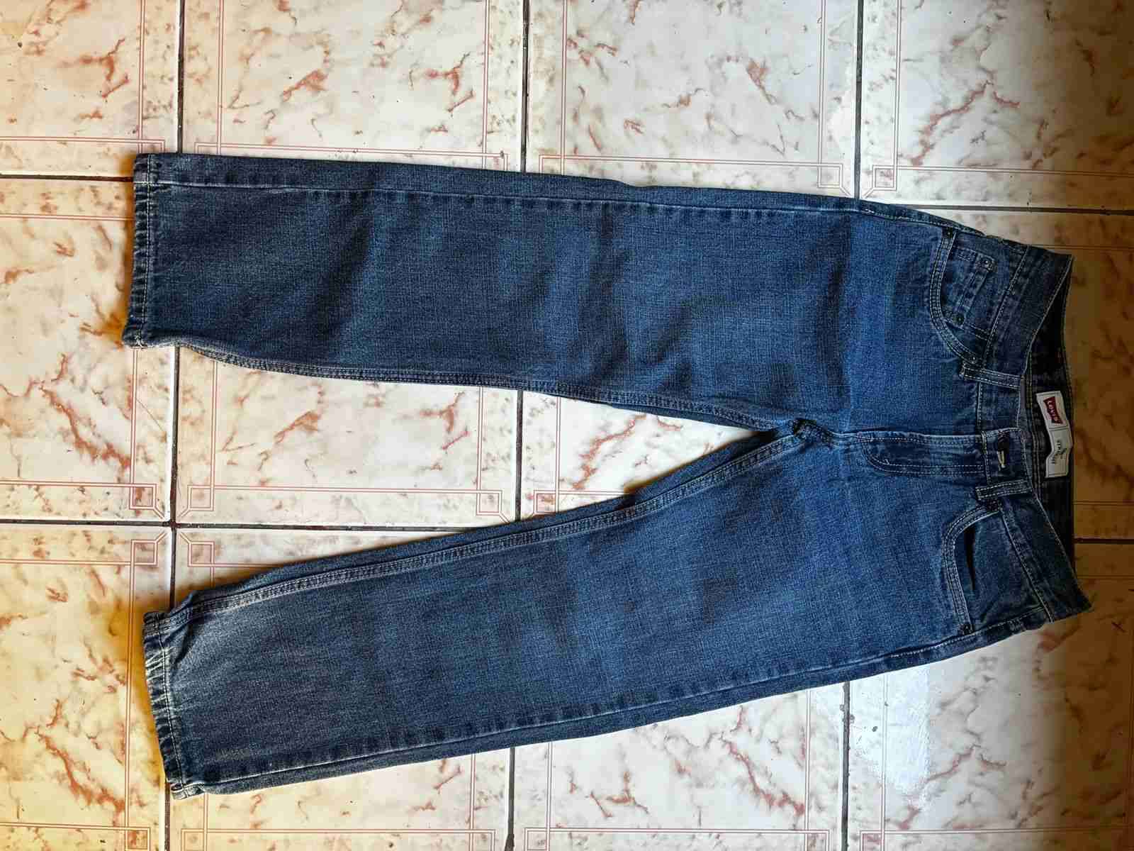 Jeans azules clásicos