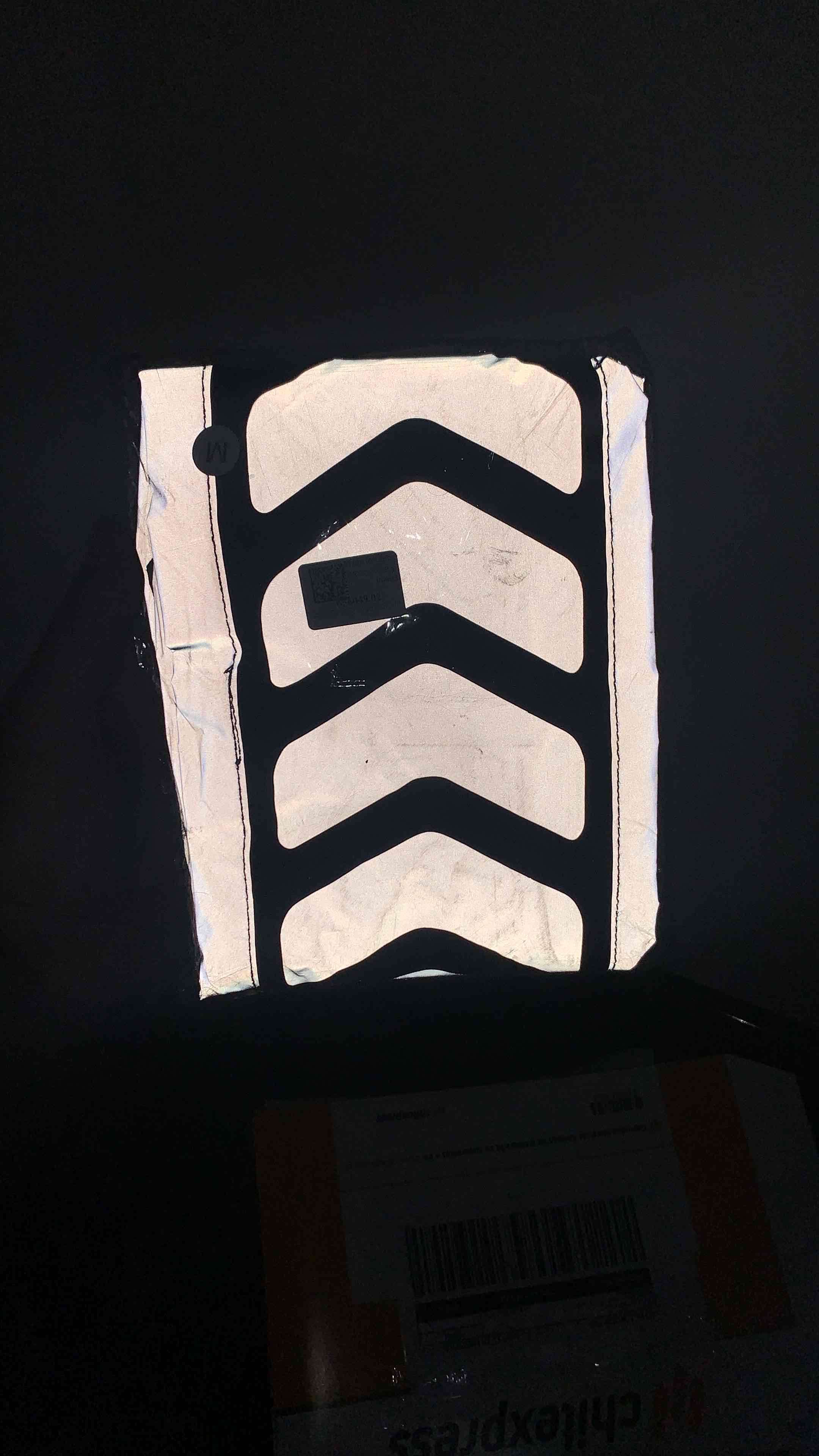 Funda impermeable con reflectante para mochila 35L - miniatura 2