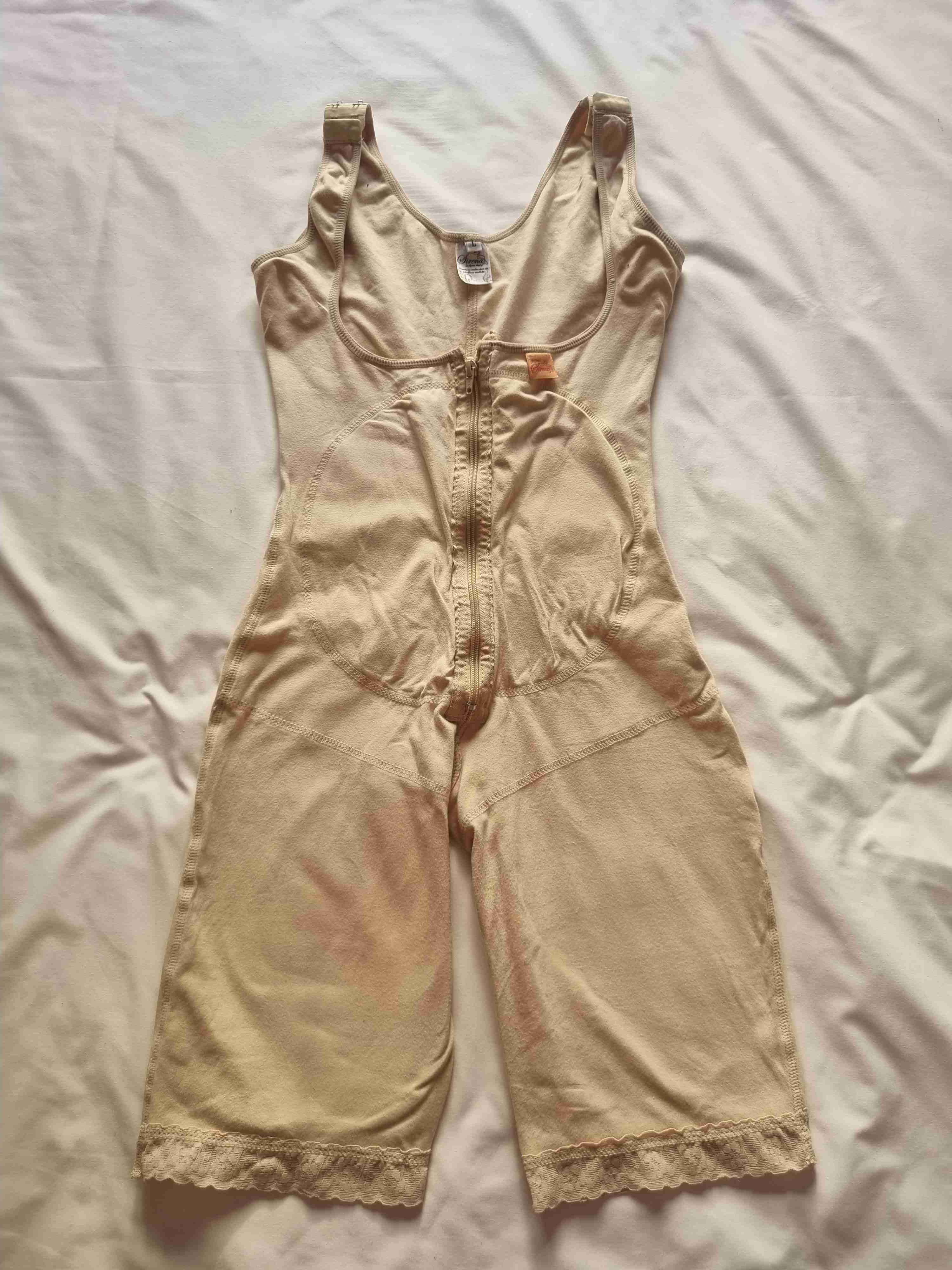 Faja moldeadora beige con cierre