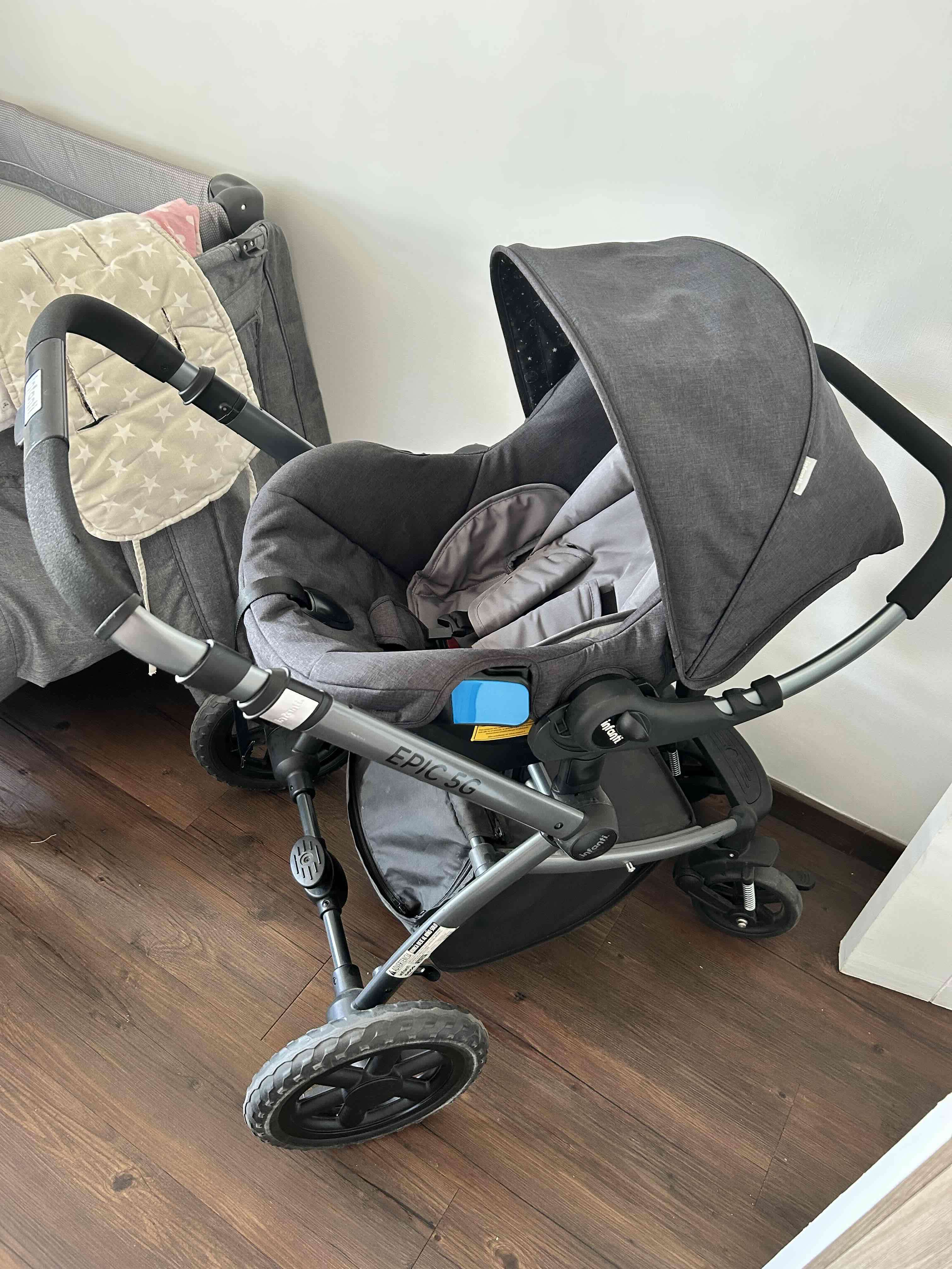 Coche de bebé Infanti gris - miniatura 2