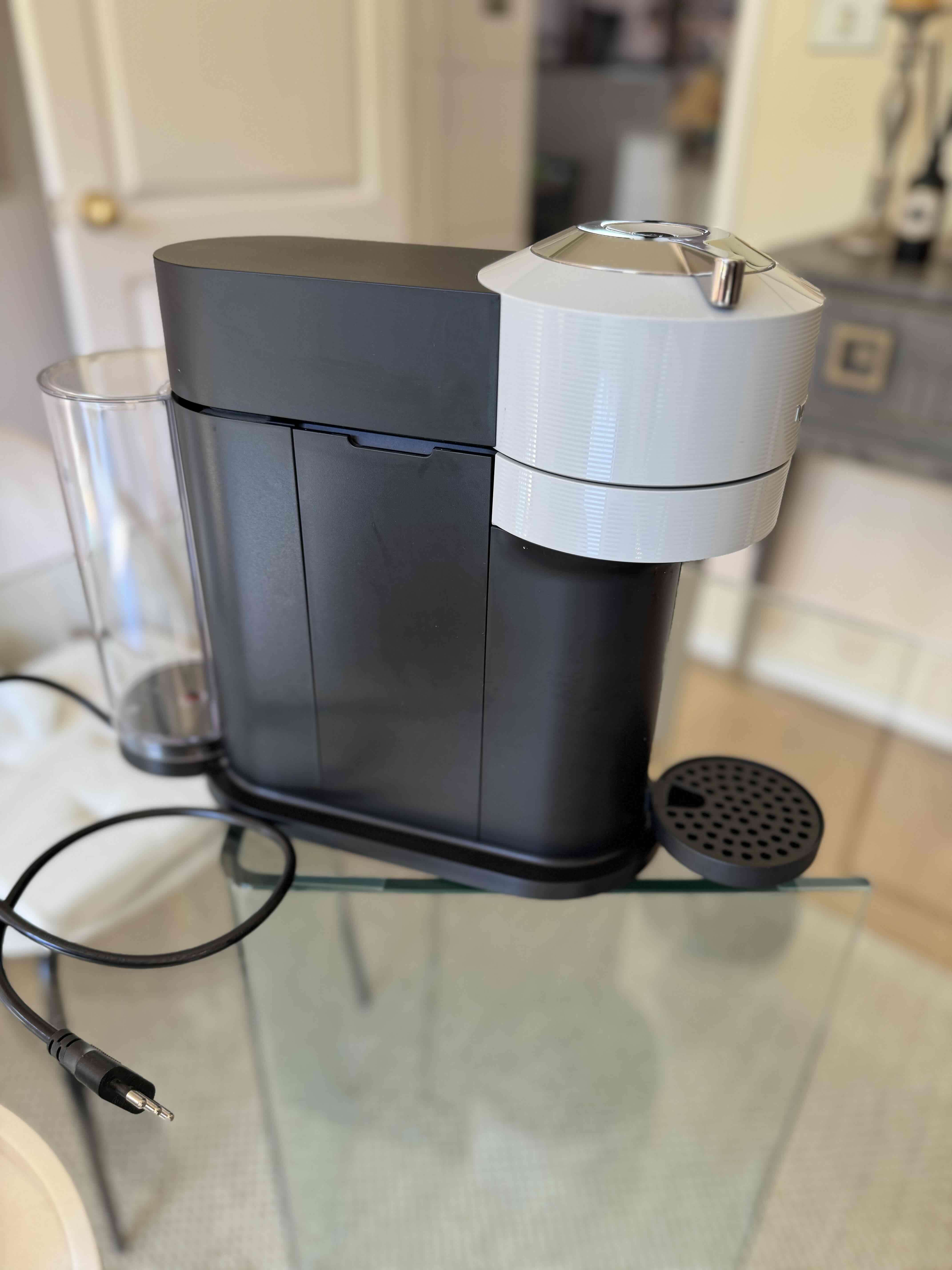 Cafetera Nespresso Vertuo - miniatura 4