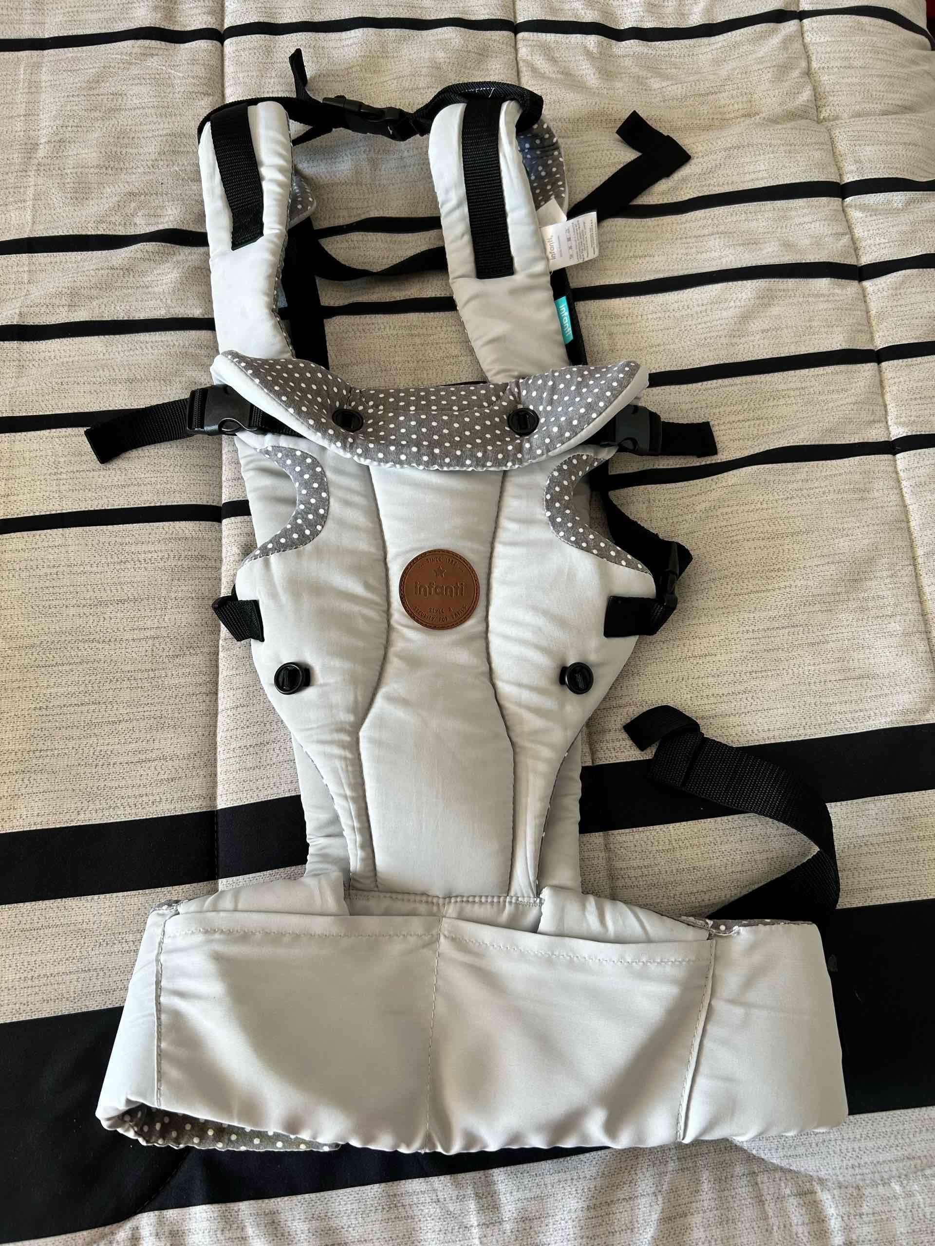 Mochila portabebés gris Infanti - miniatura 5