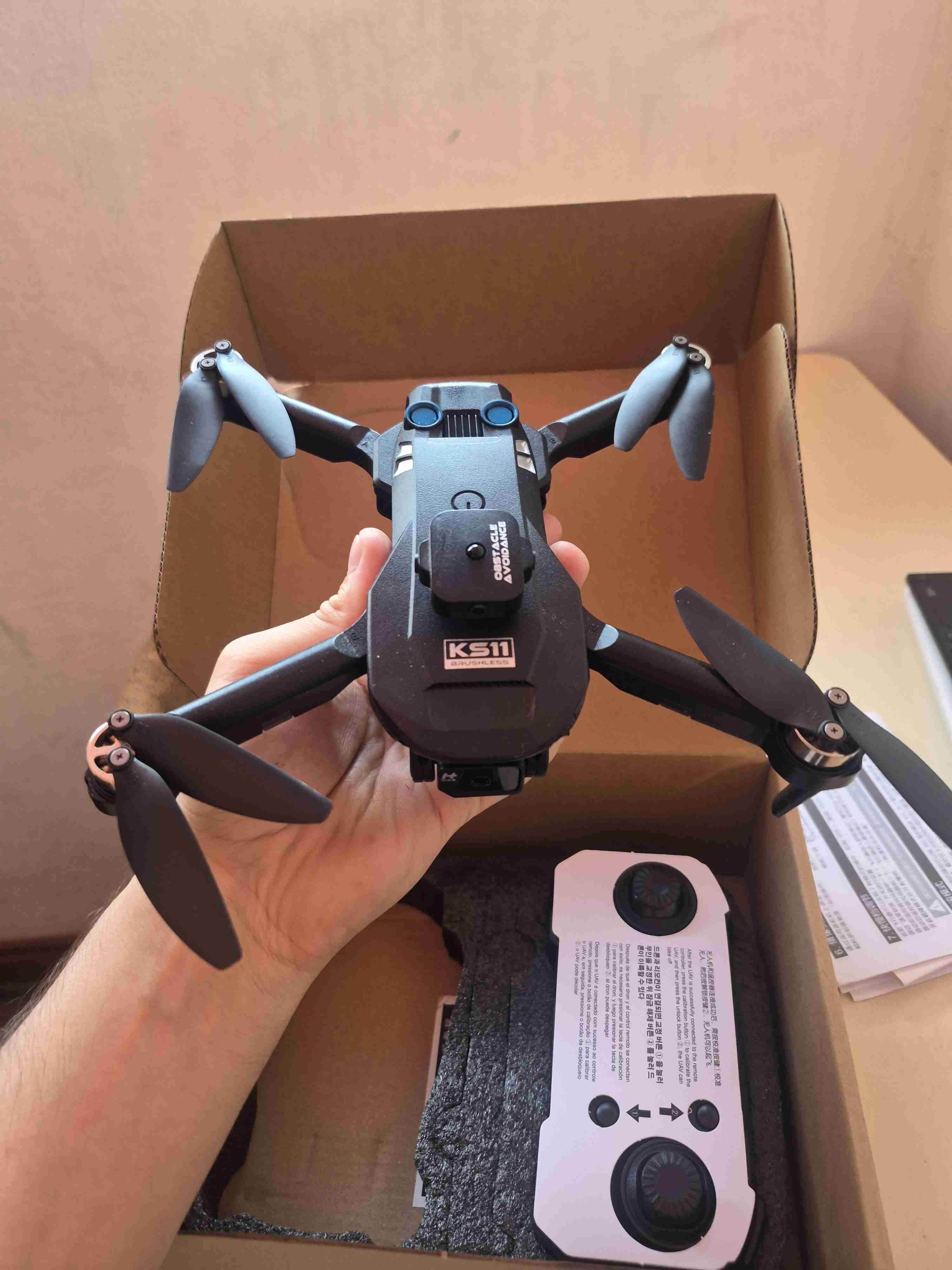 Drone plegable con control remoto - miniatura 6