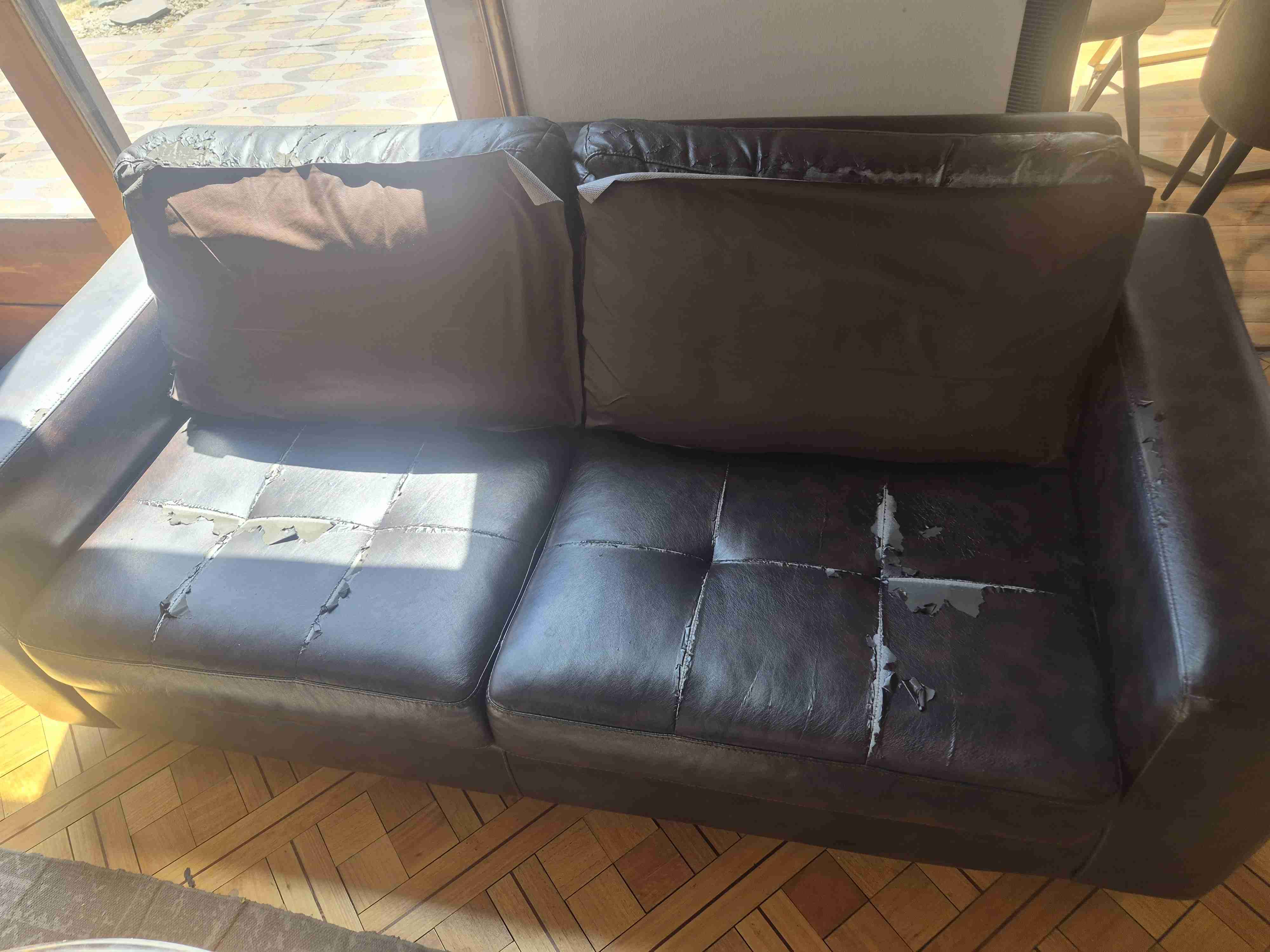 Sofá Rosen de cuero café