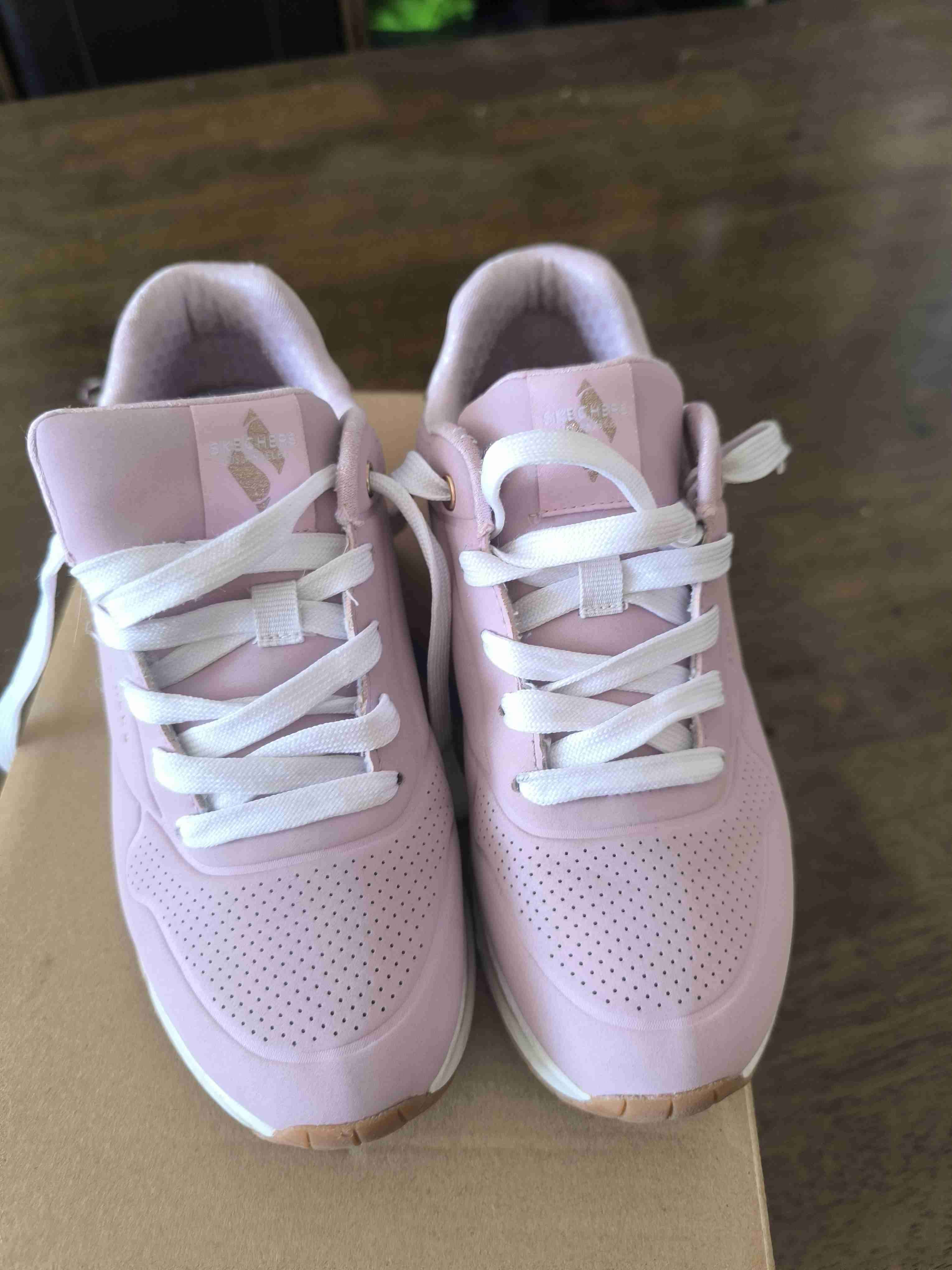 Zapatillas rosas Skechers número 33