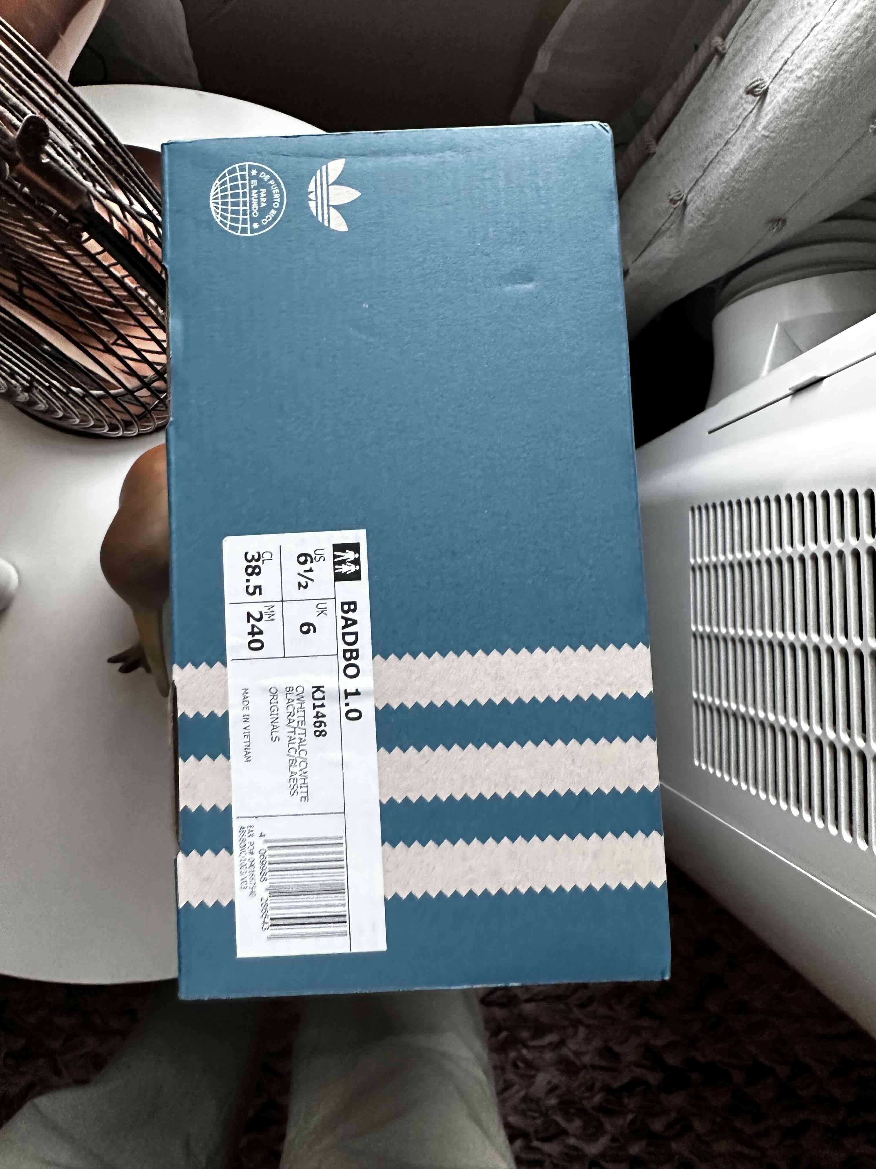 Adidas BadBo  1.0 Bad Bunny Resilience - miniatura 3