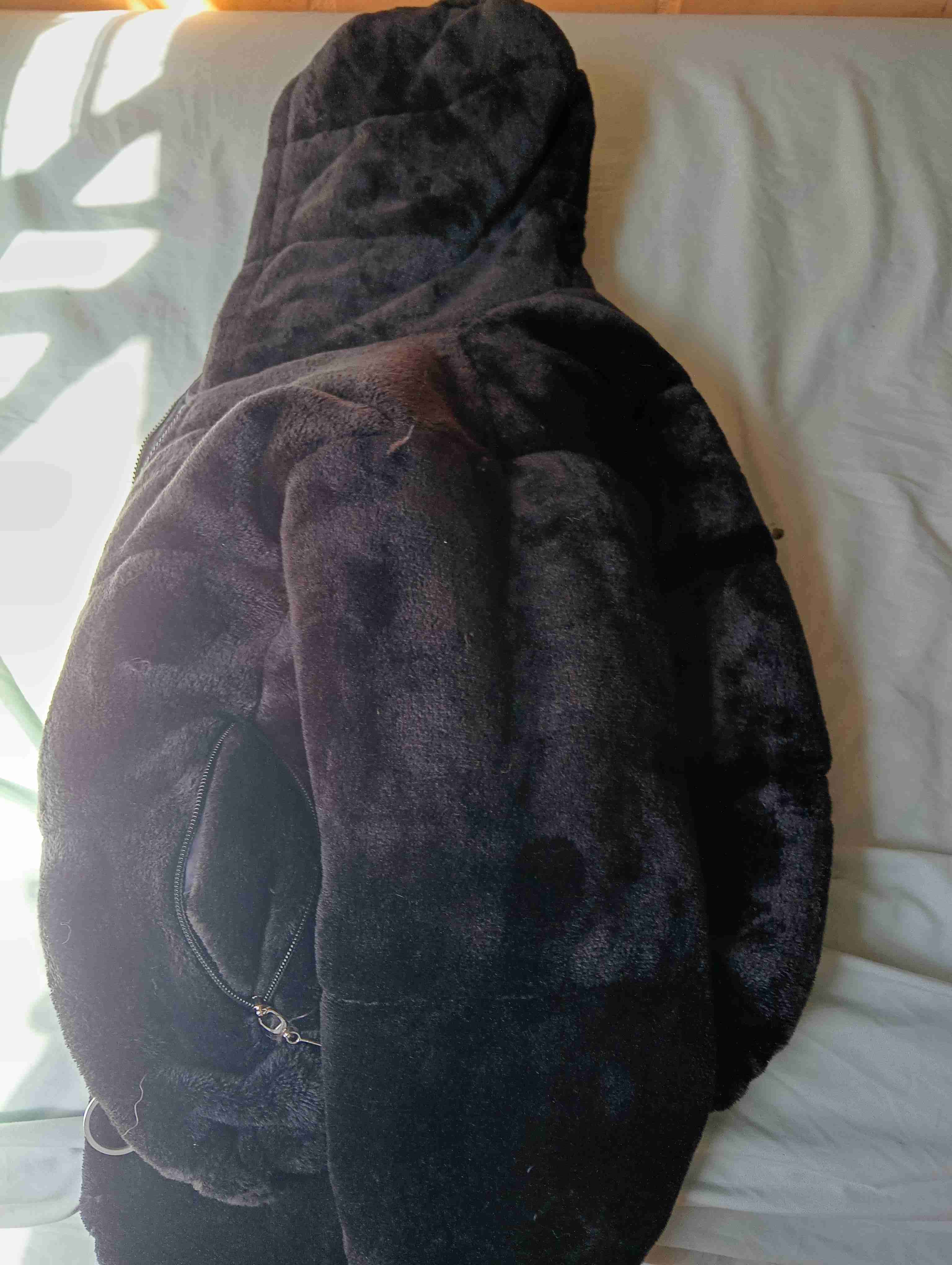 Chaqueta de peluche negra