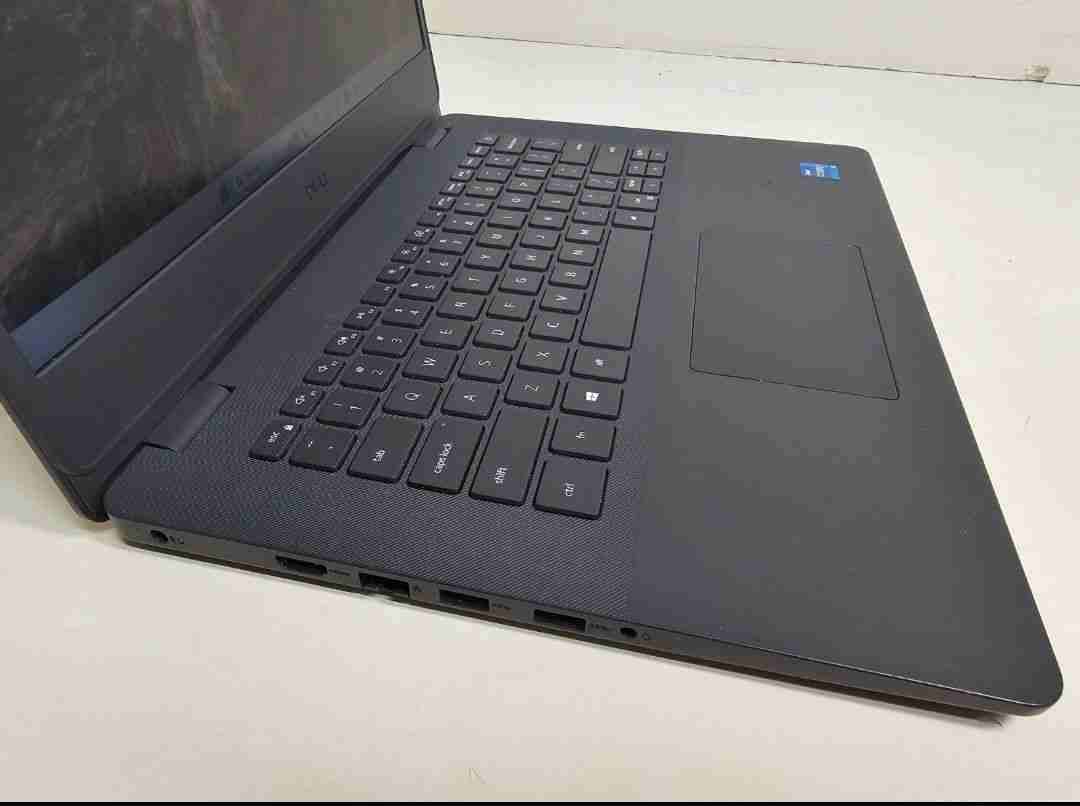 Notebook Dell Vostro - miniatura 3