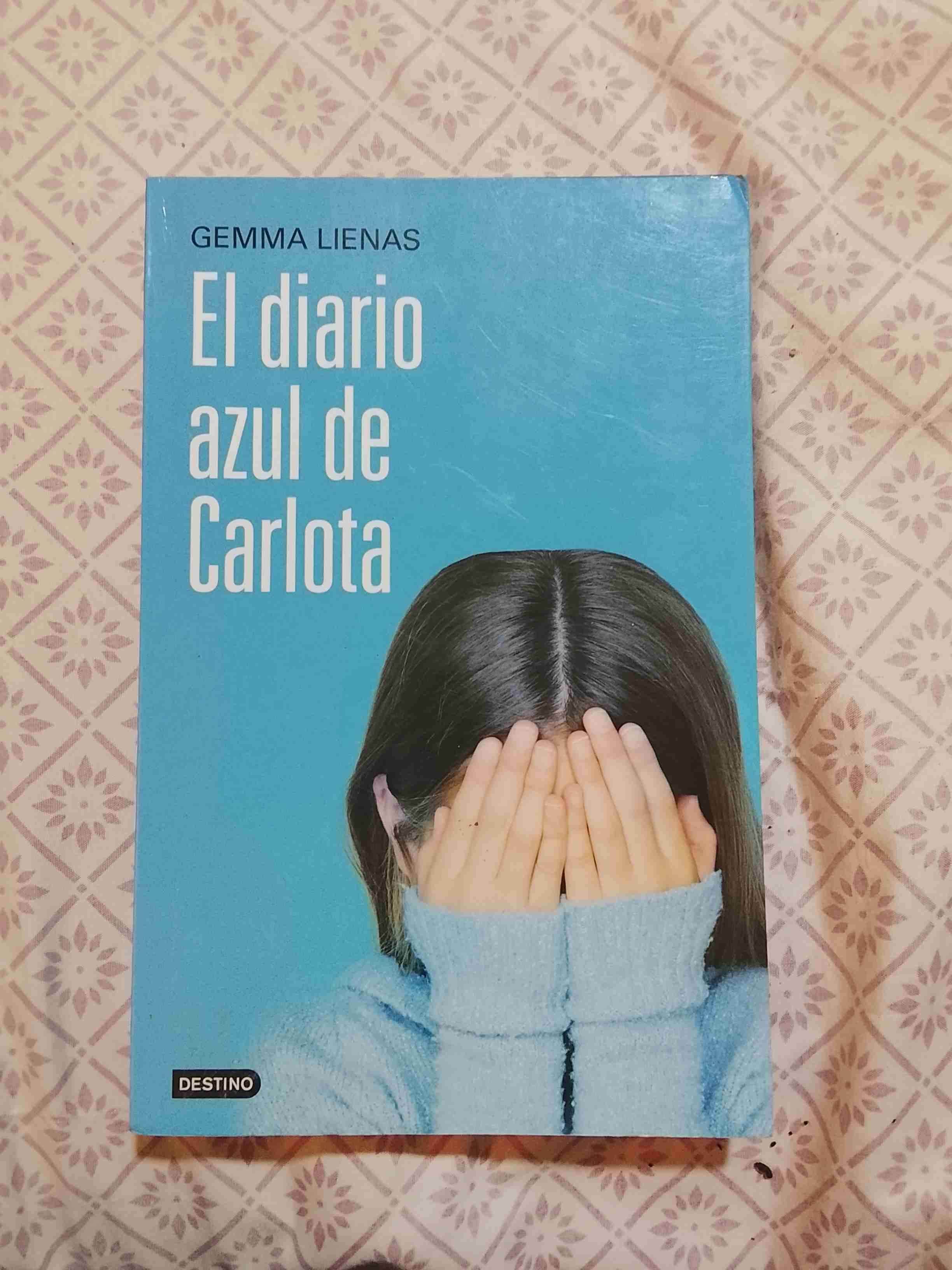 El diario azul de Carlota