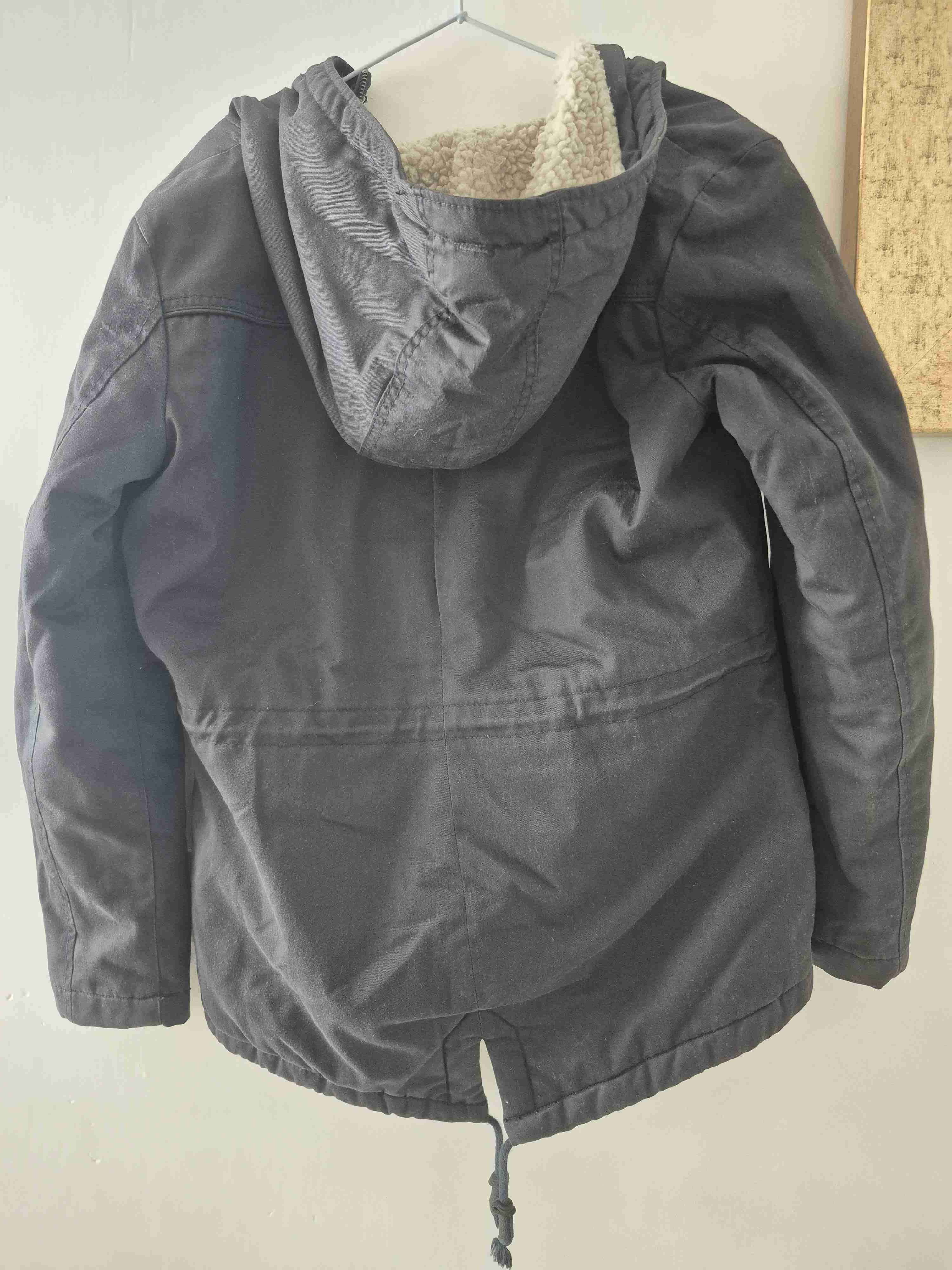 Parka de mujer negra con capucha - miniatura 4