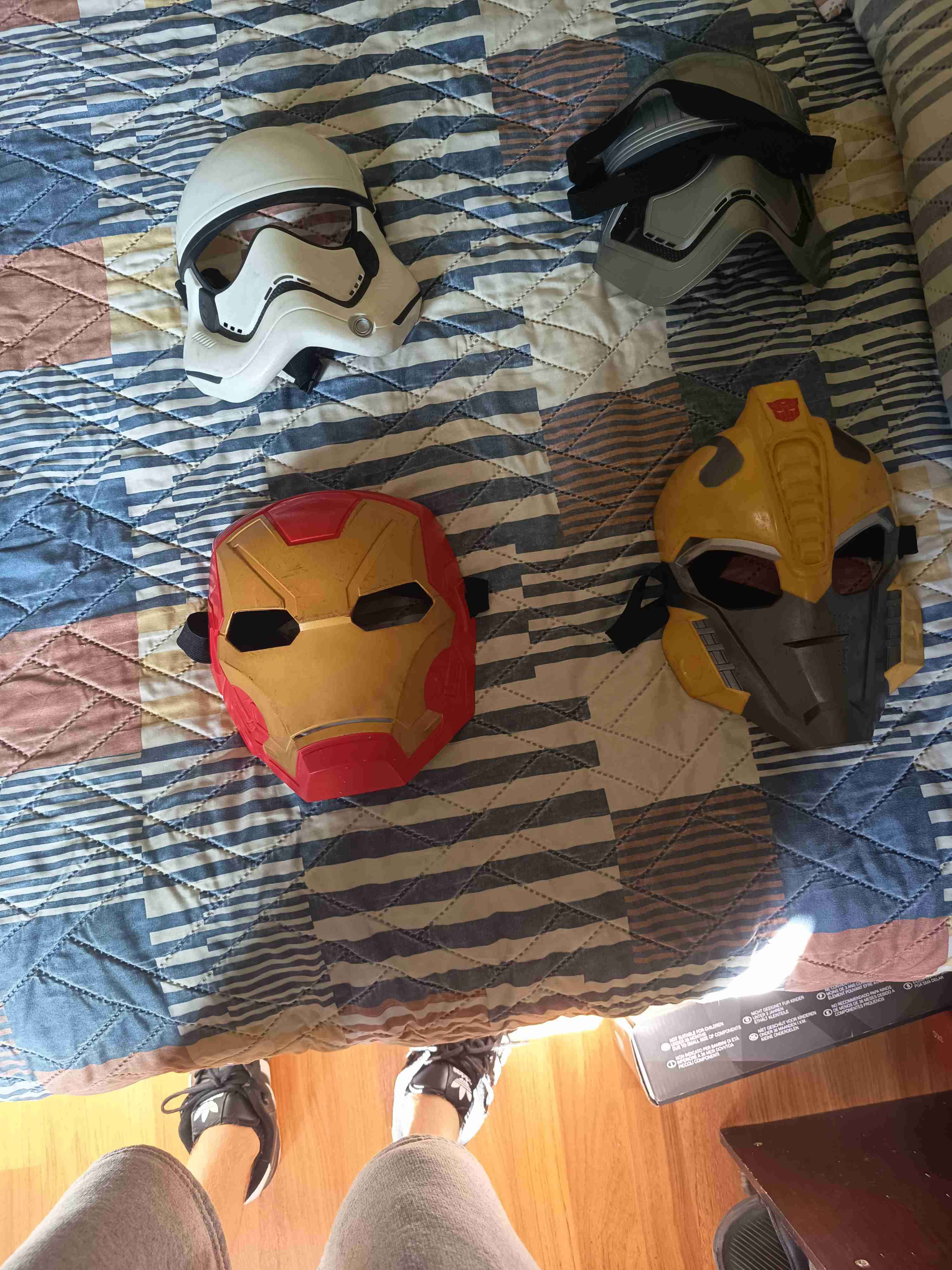 Set de máscaras de personajes