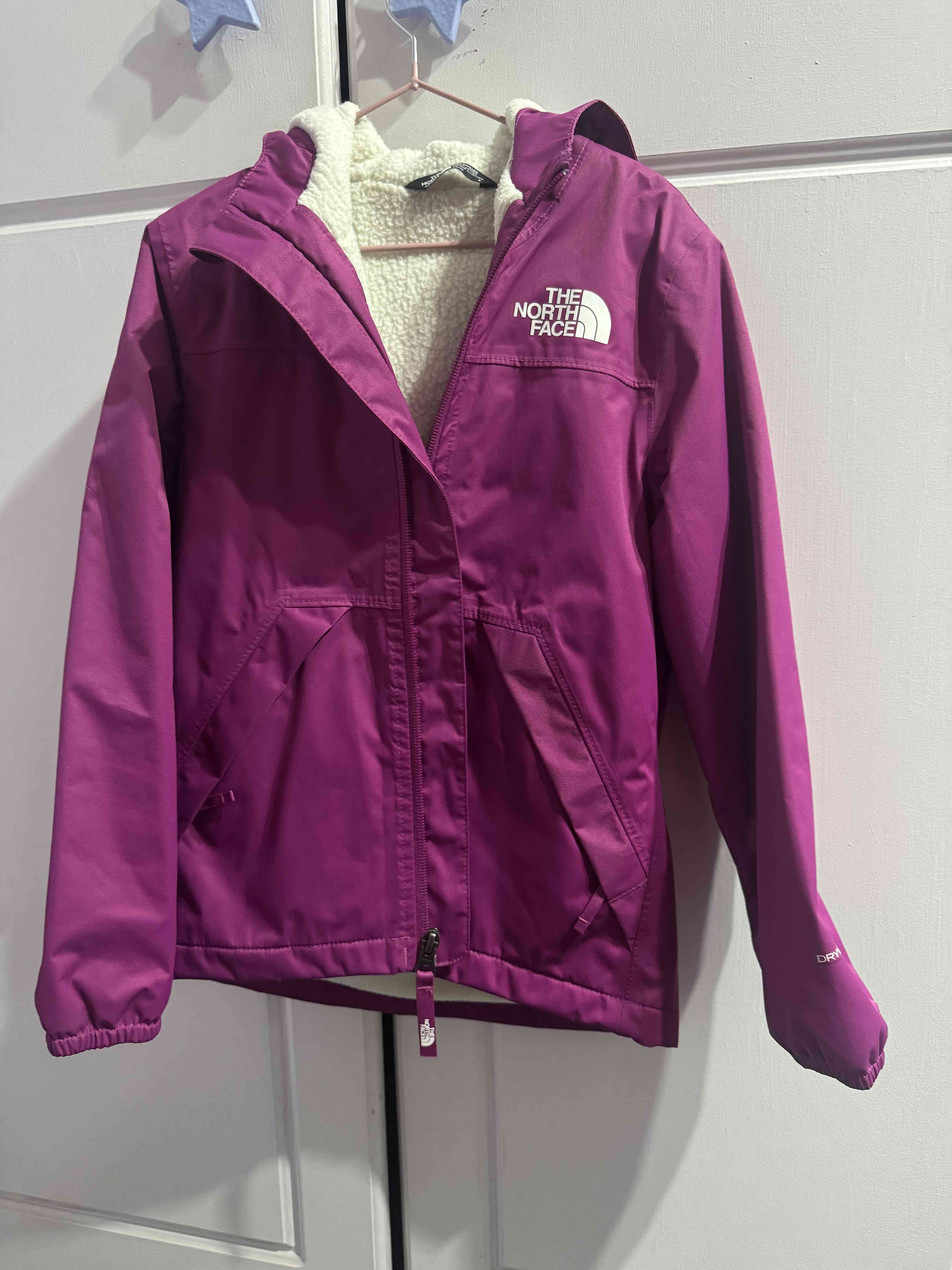 Chaqueta impermeable morada The North Face