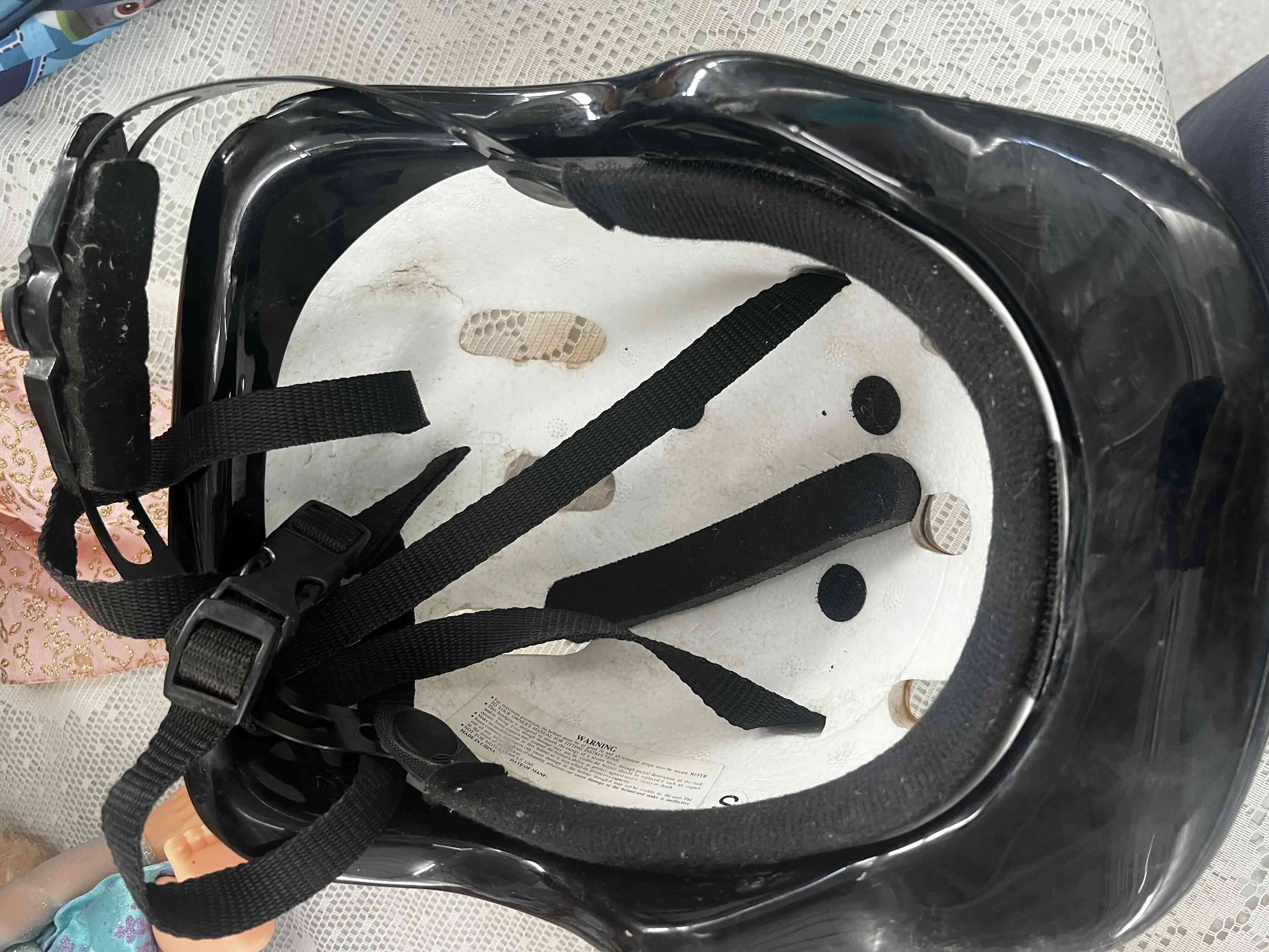 Casco infantil con diseño de Mickey - miniatura 2