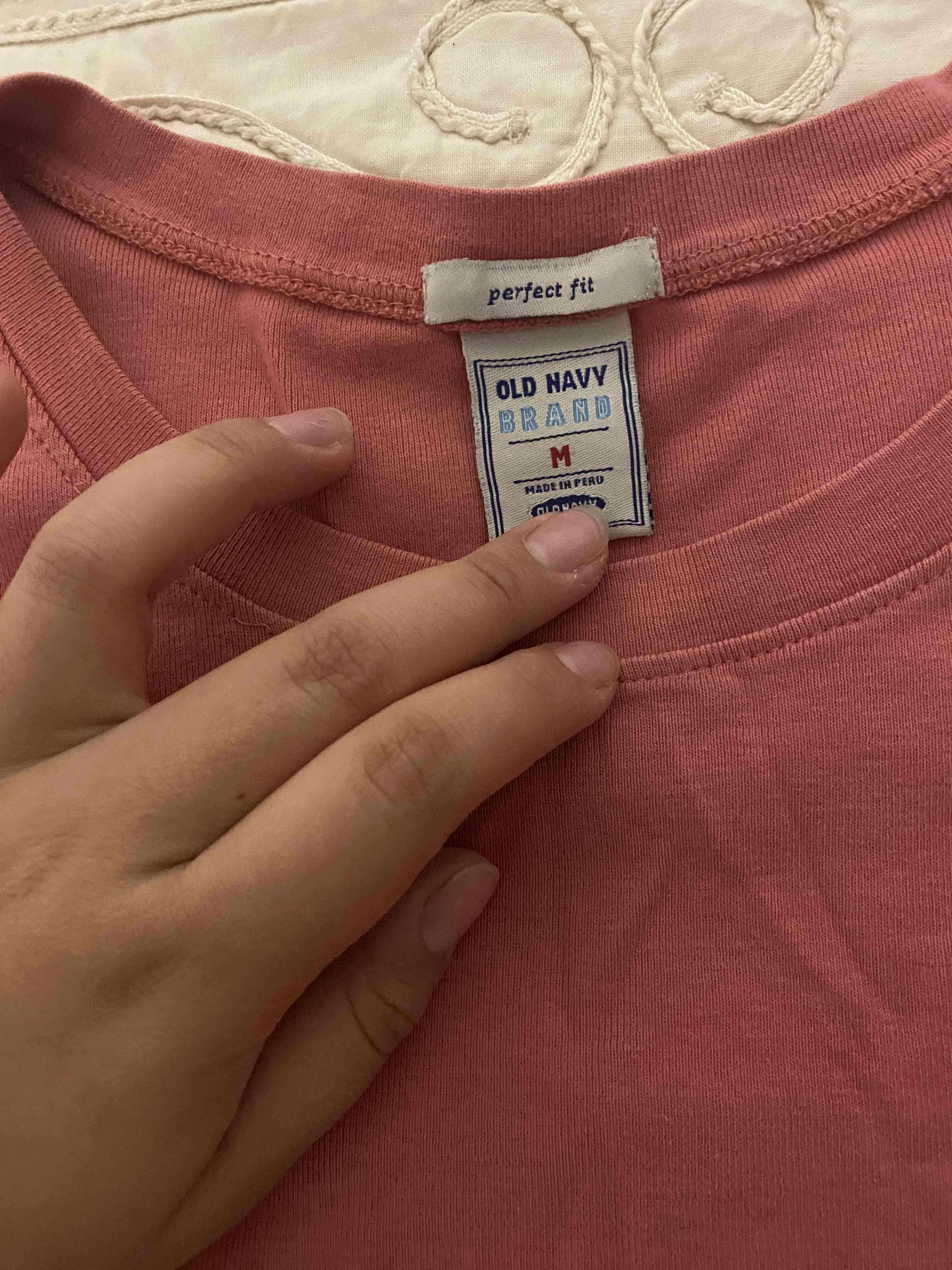 Polera rosada Old Navy - miniatura 2