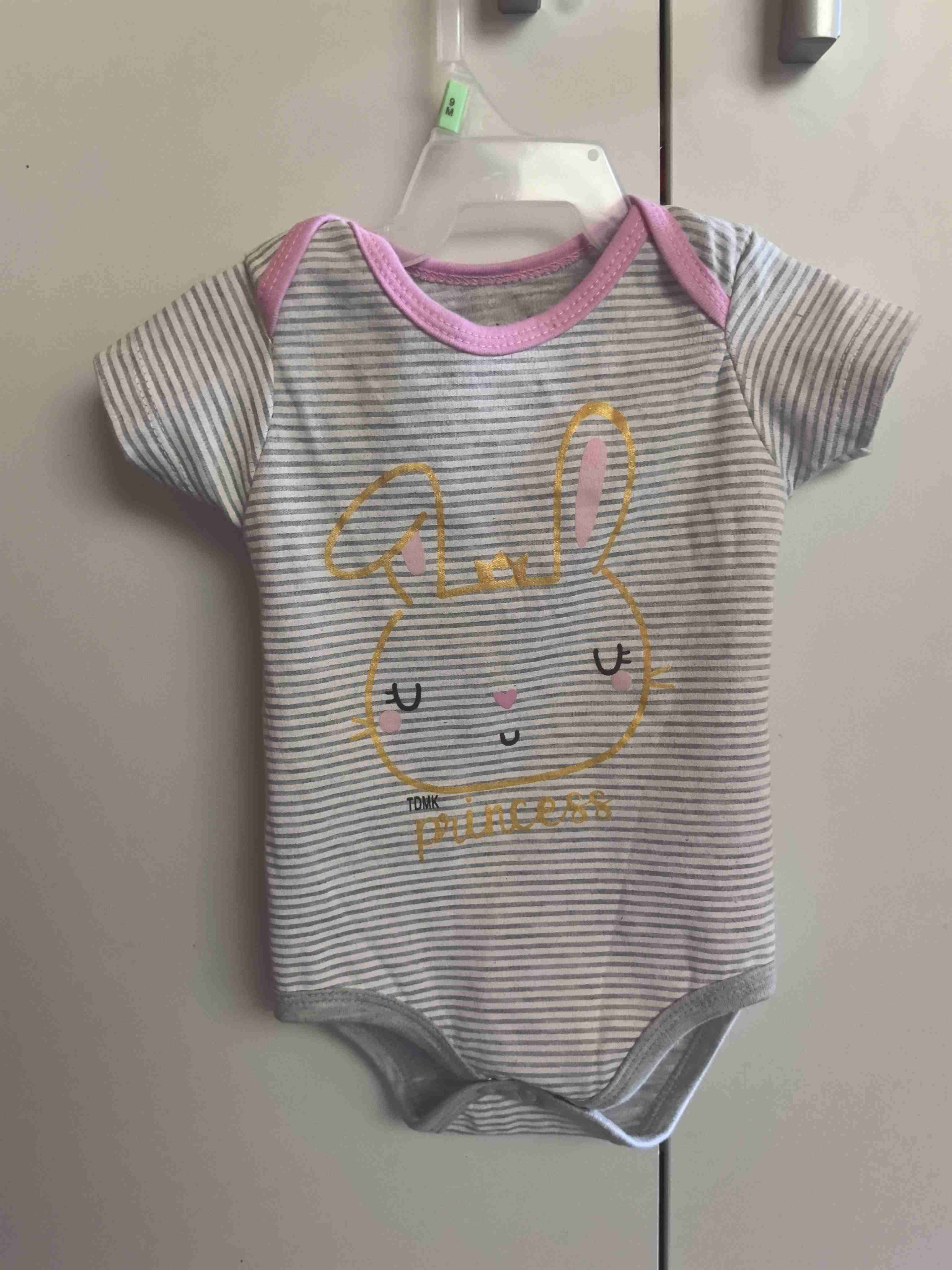 Body de bebé con diseño conejito