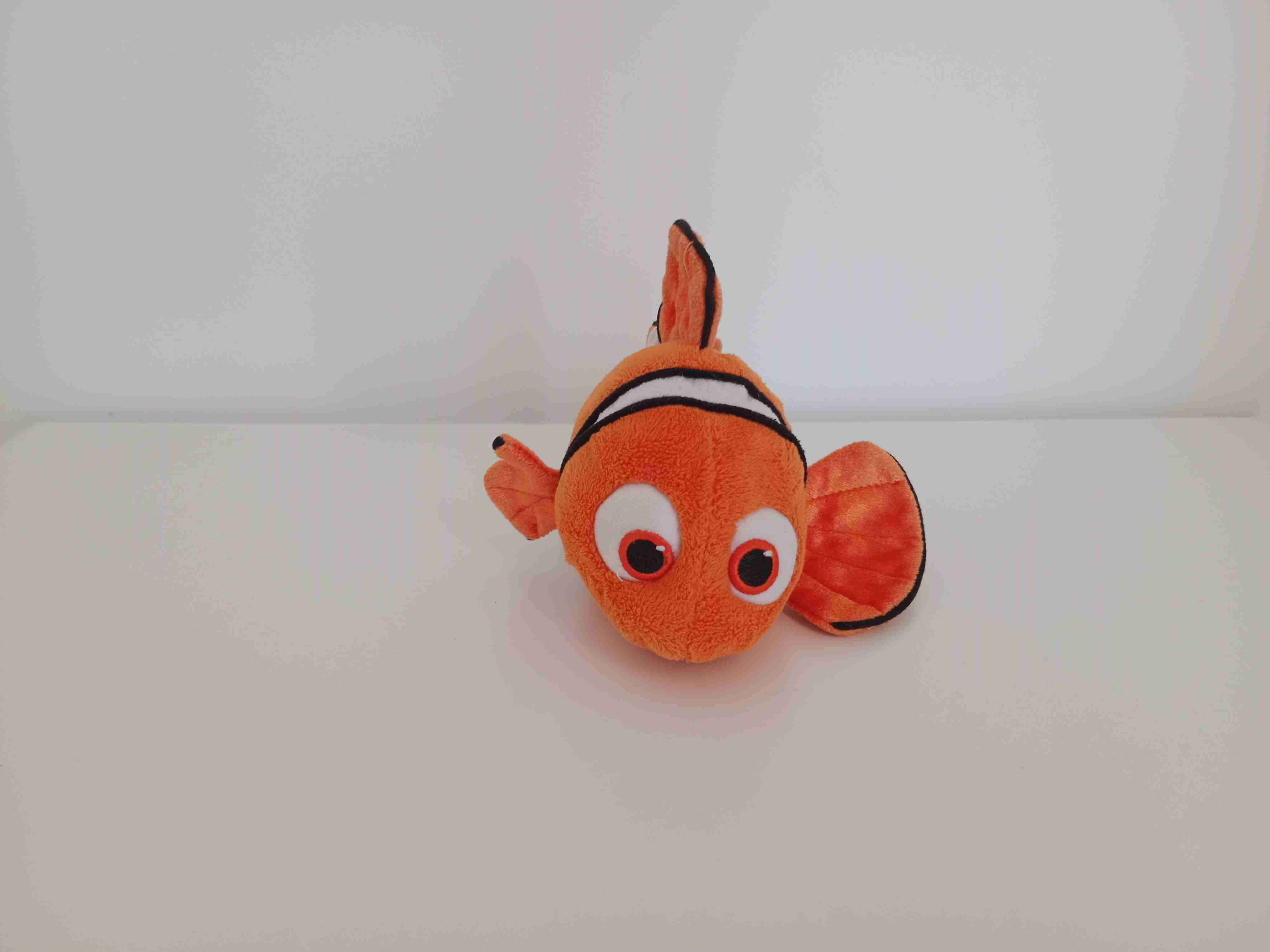Peluche Nemo Disney Store Original c/ Etiqueta - - miniatura 3