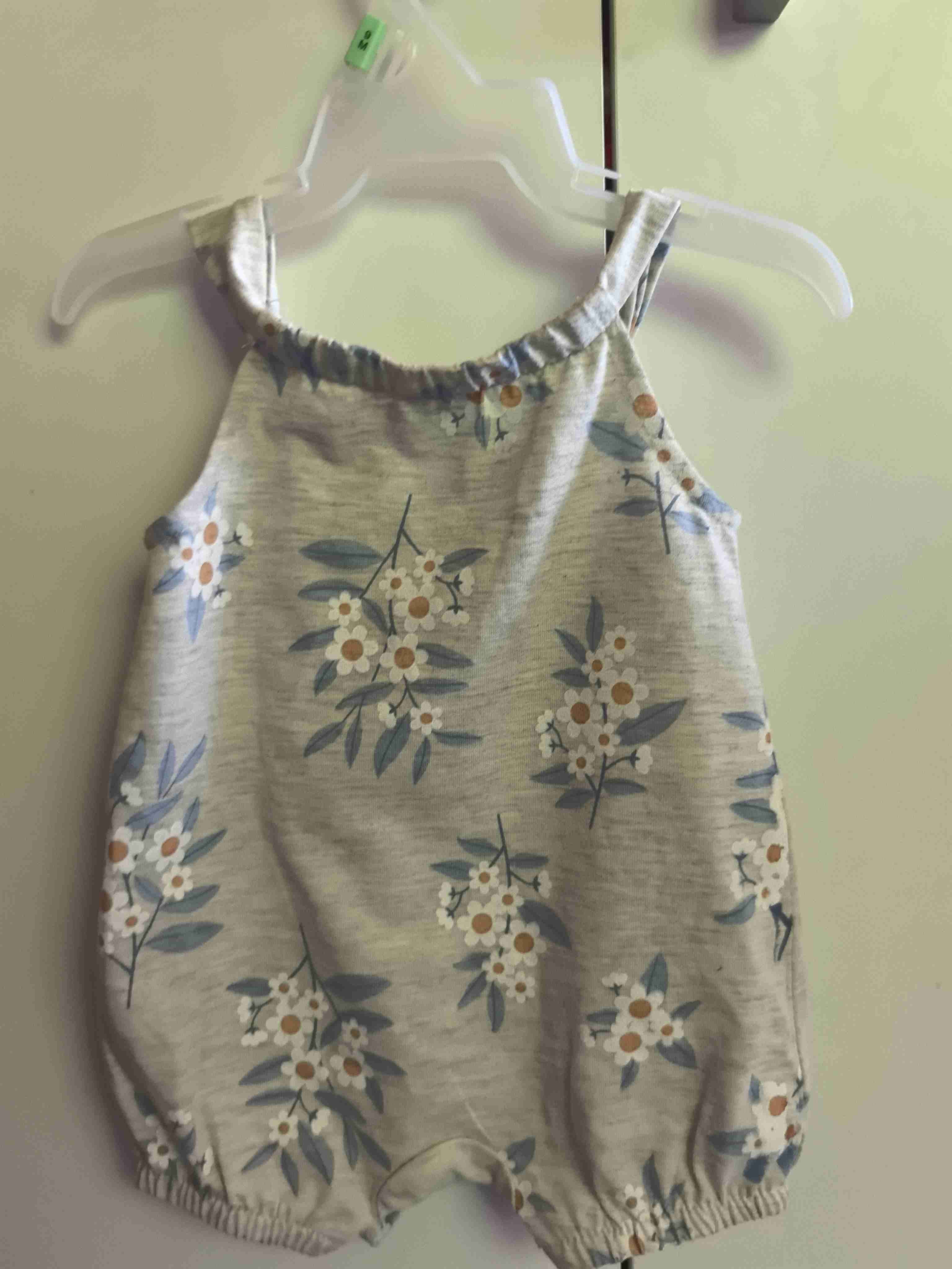 Enterito floral para bebé