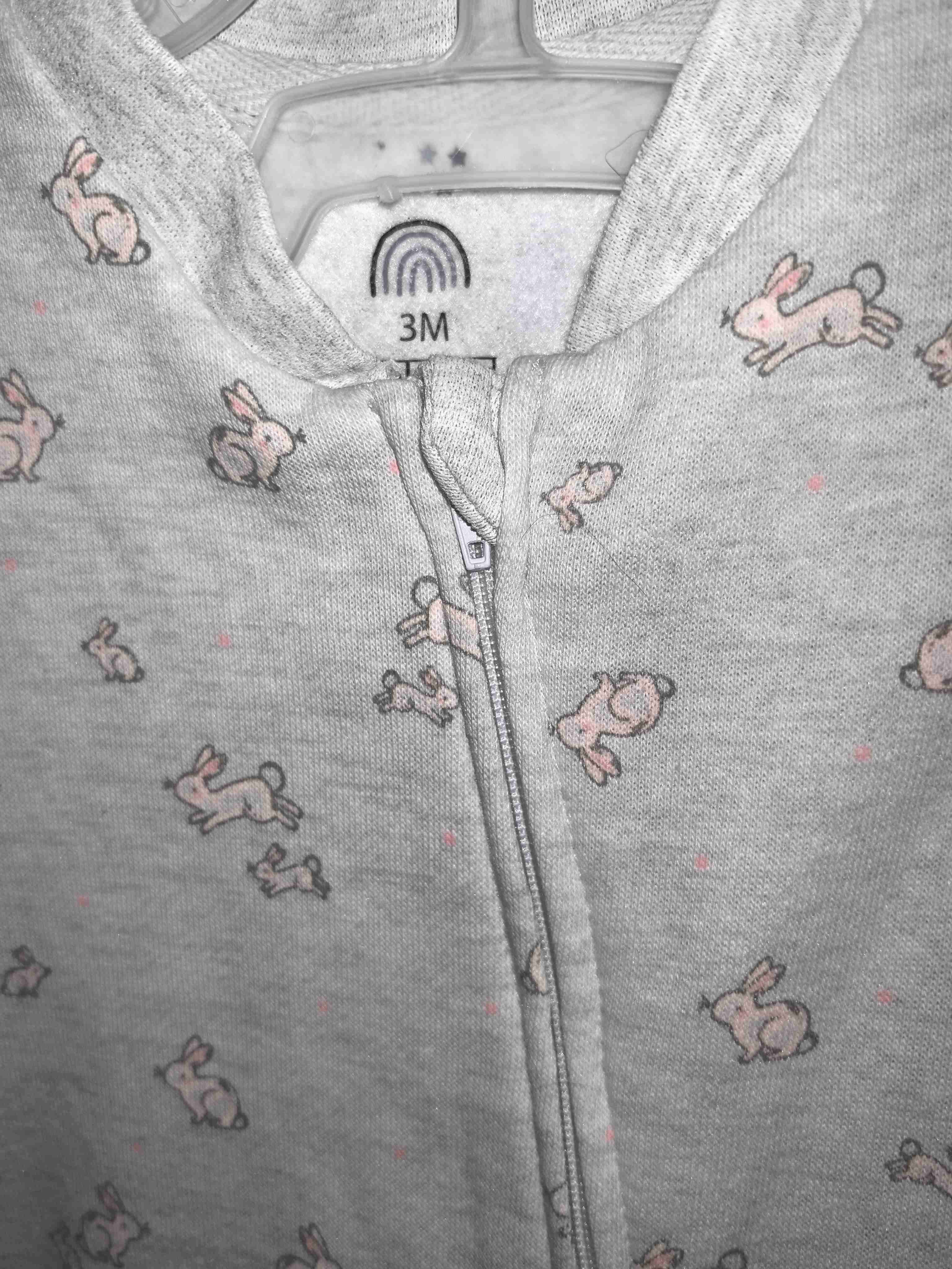 Enterito bebé gris con conejitos - miniatura 3