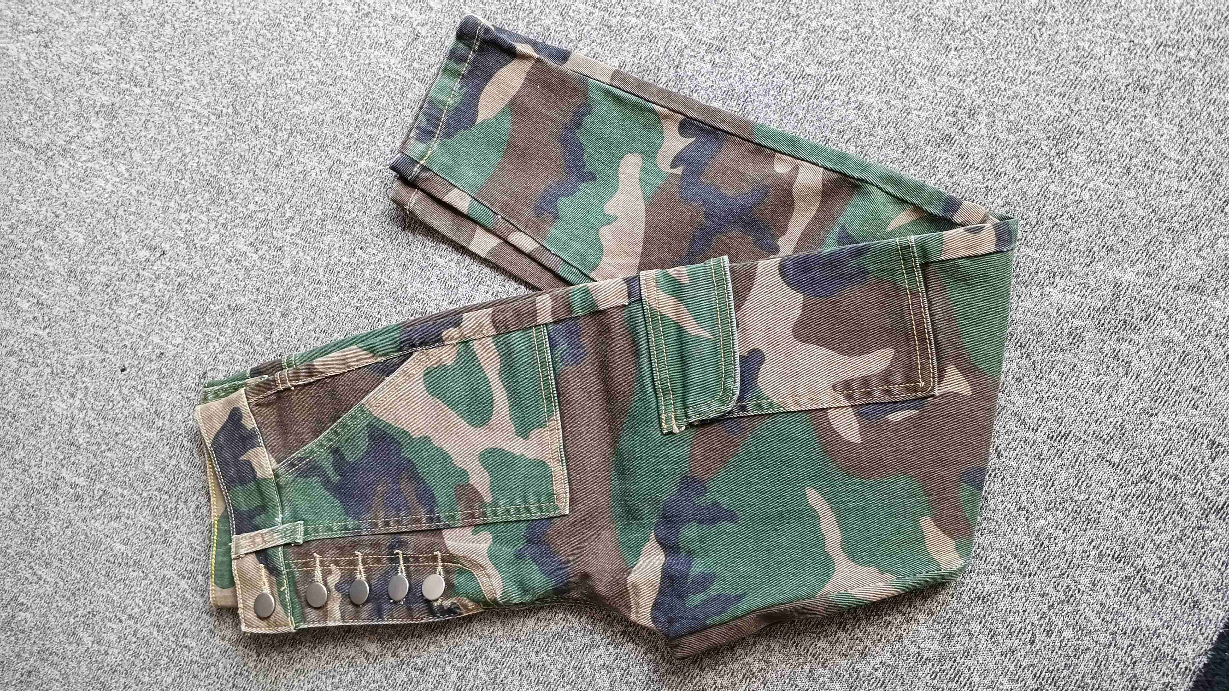Pantalones camuflados estilo militar - miniatura 2