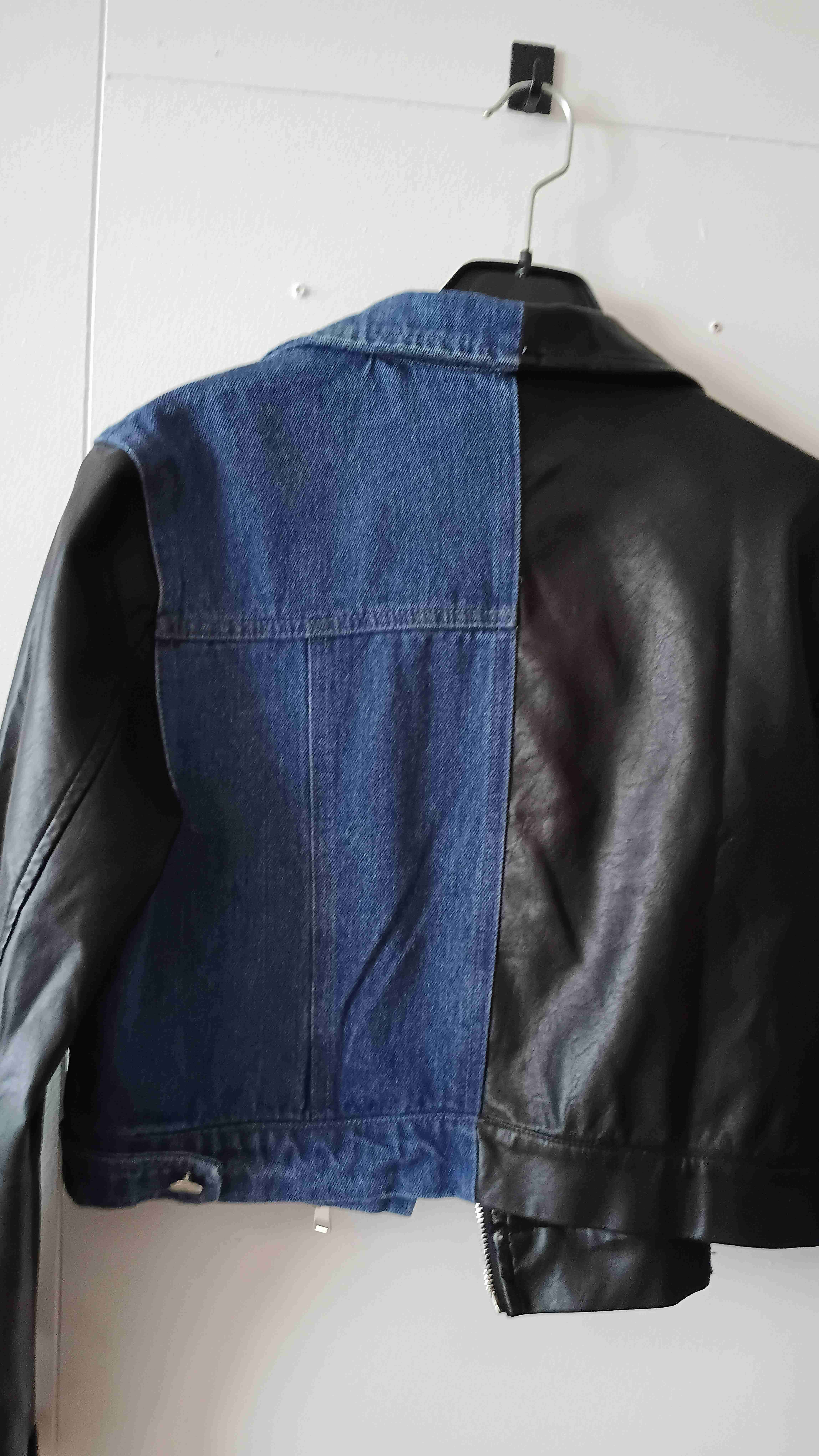 Chaqueta estilo biker mezclilla cuero - miniatura 3