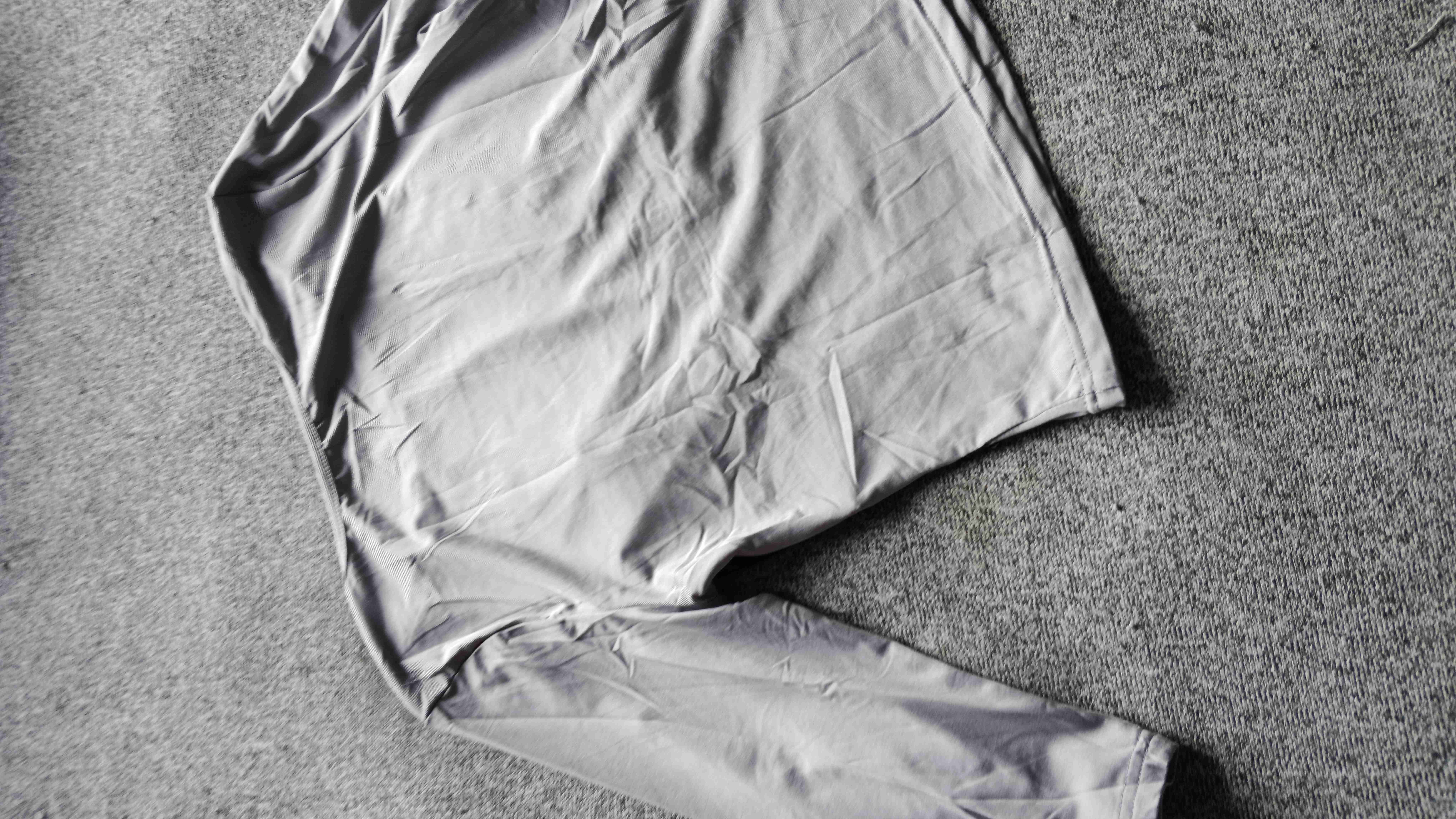 Polera gris con encaje - miniatura 3