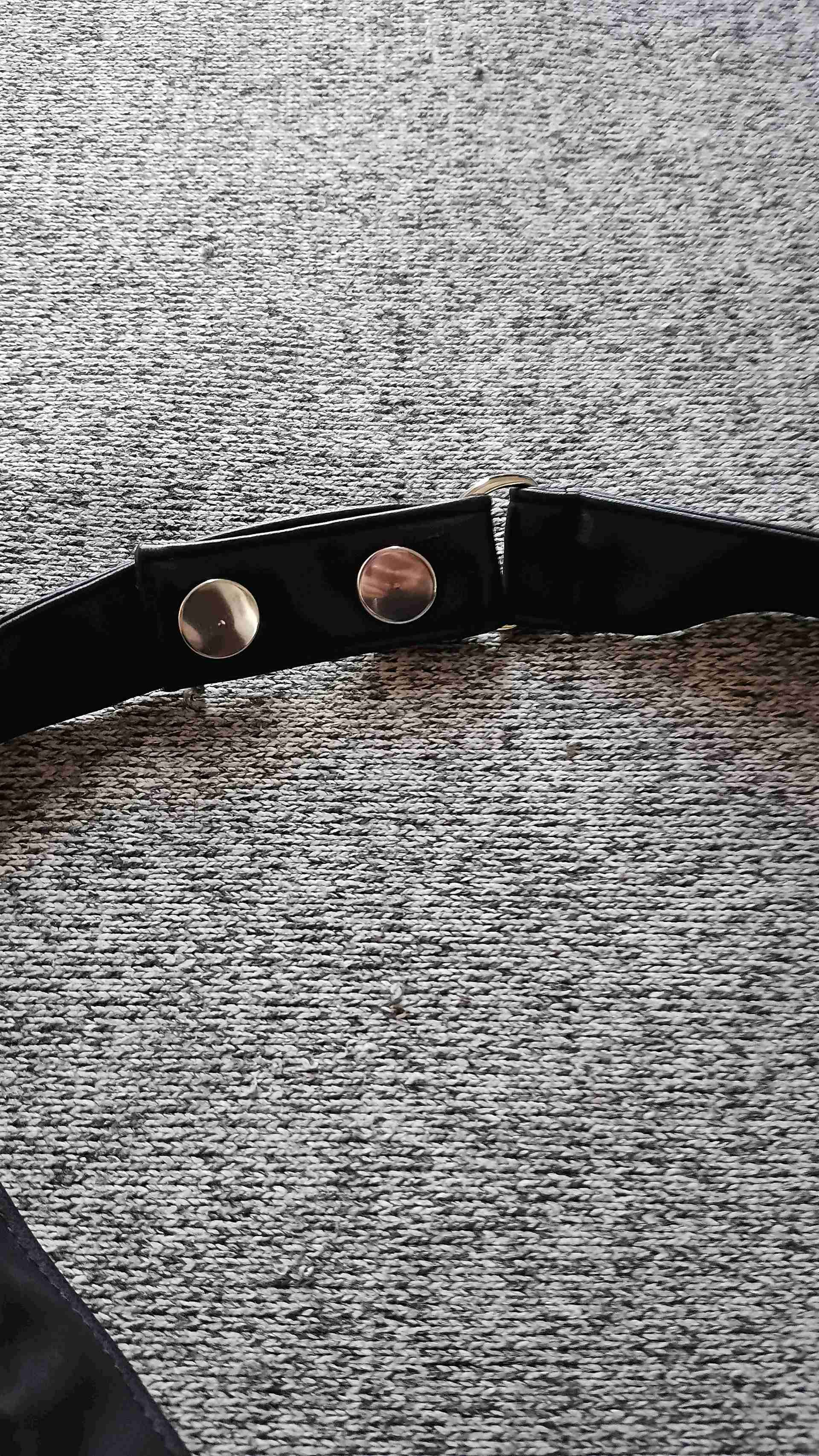 Corset negro de cuero sintético - miniatura 4