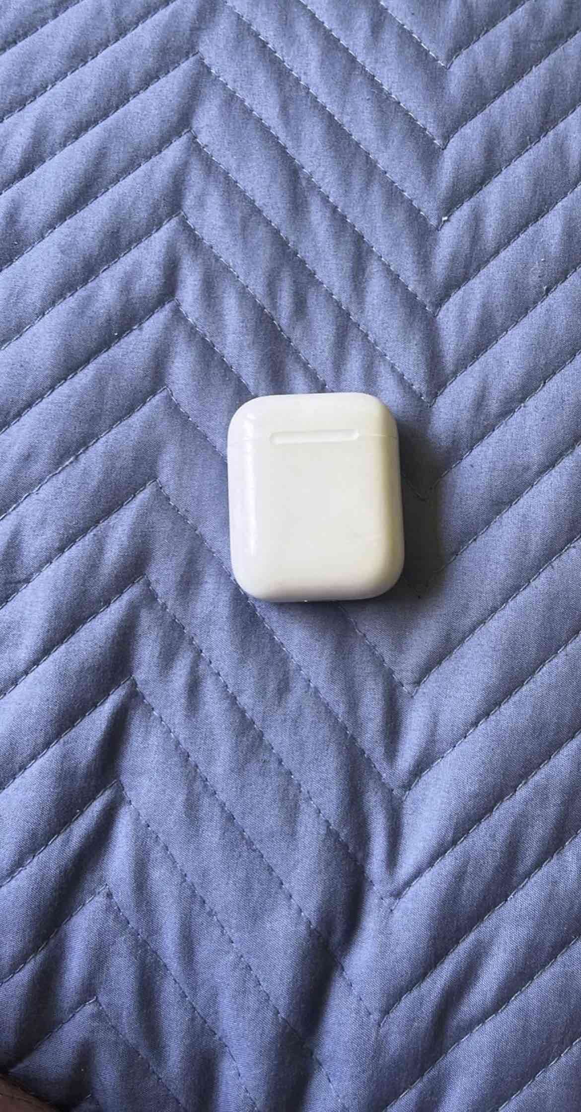 Audífonos AirPods Originales - miniatura 3