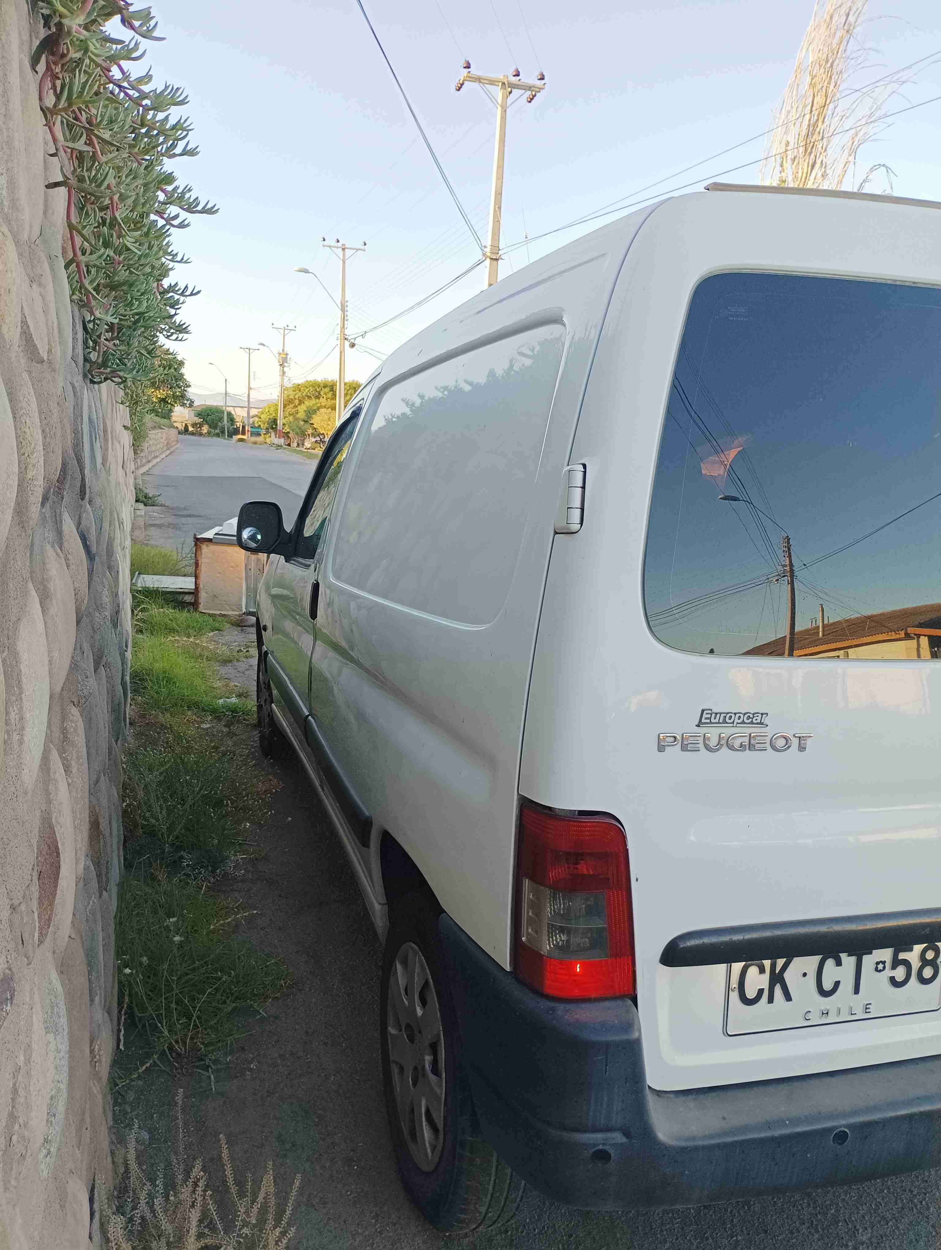 Peugeot Partner 1.6 HDI - miniatura 2