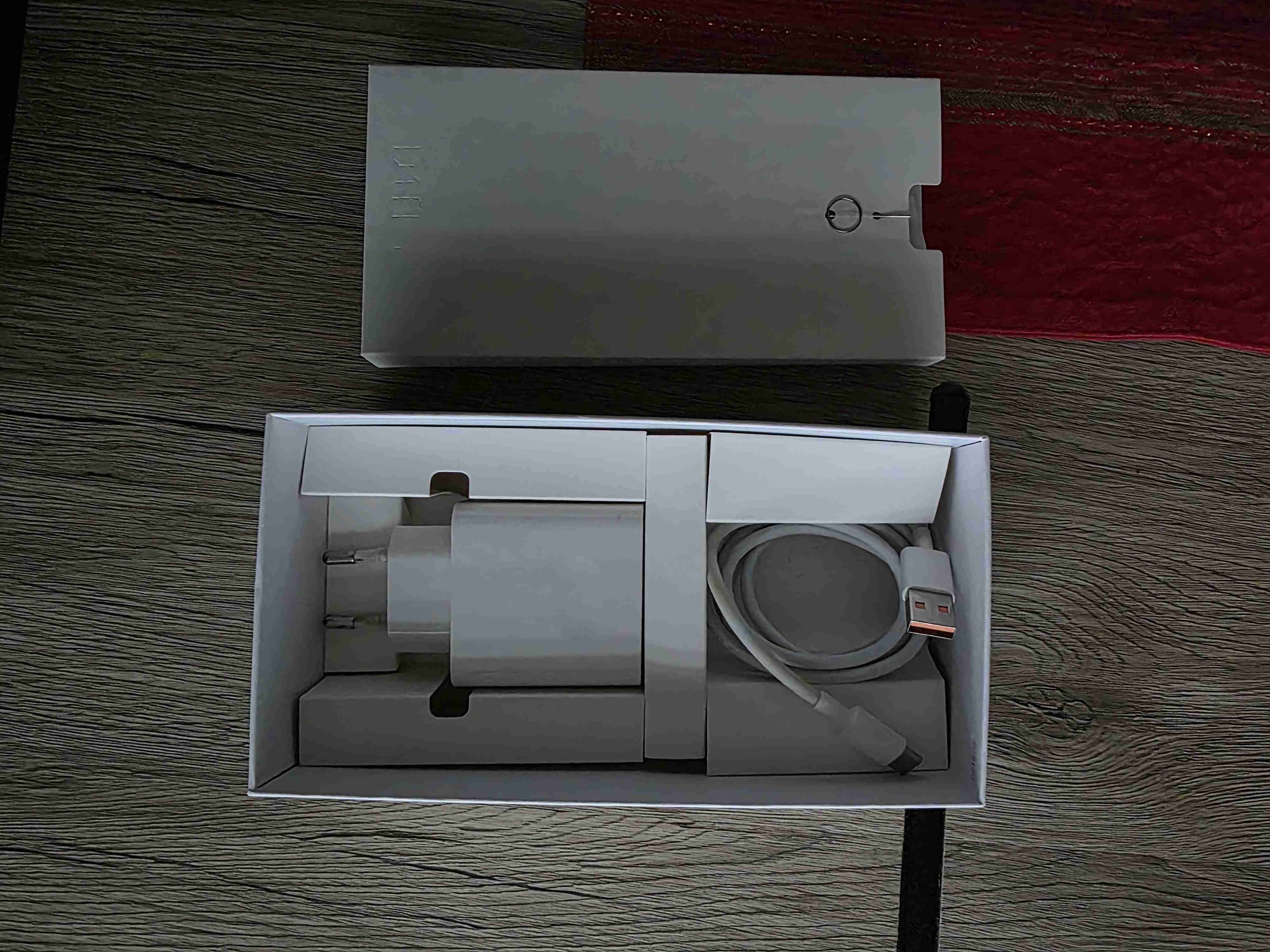 Huawei Nova 11 en caja - miniatura 2