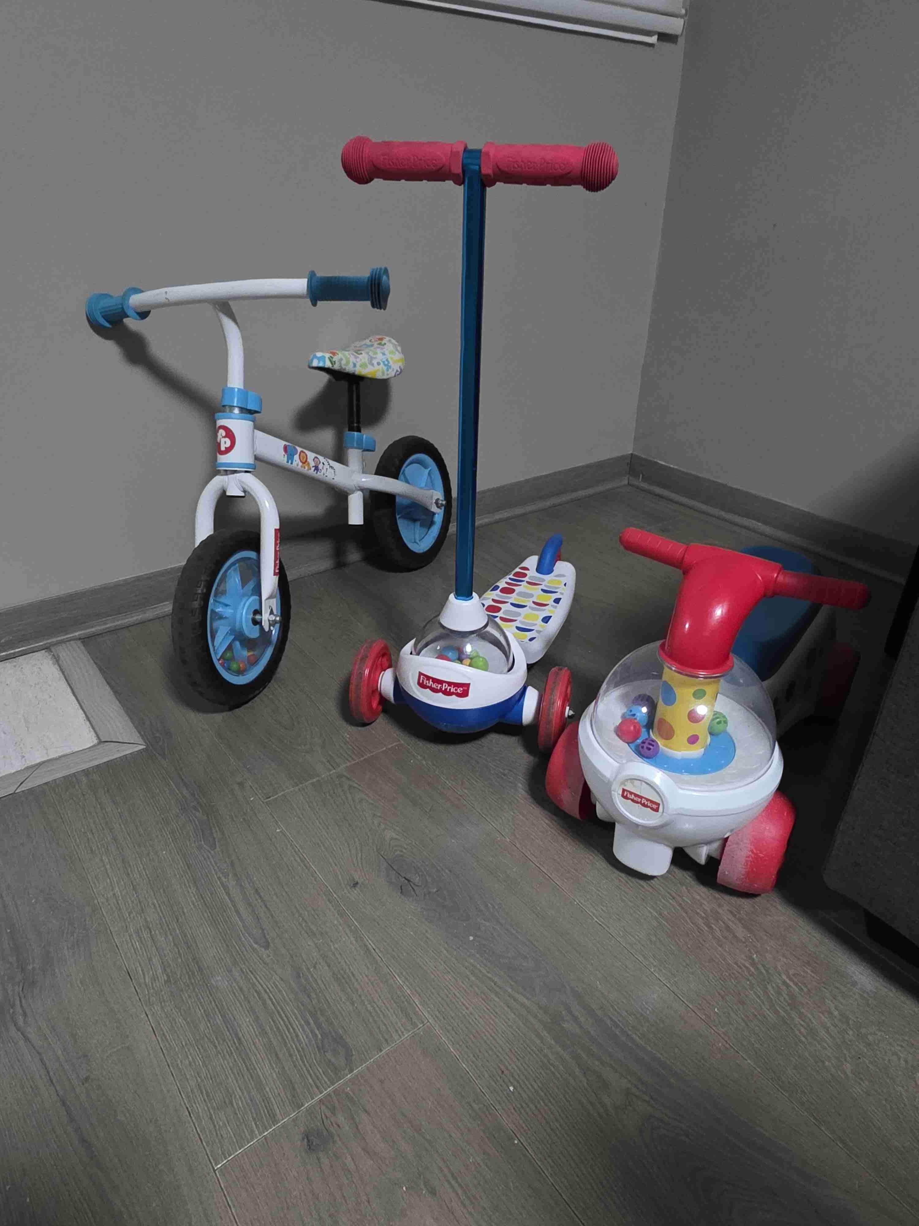 Triciclo, scooter y montable infantil - miniatura 3