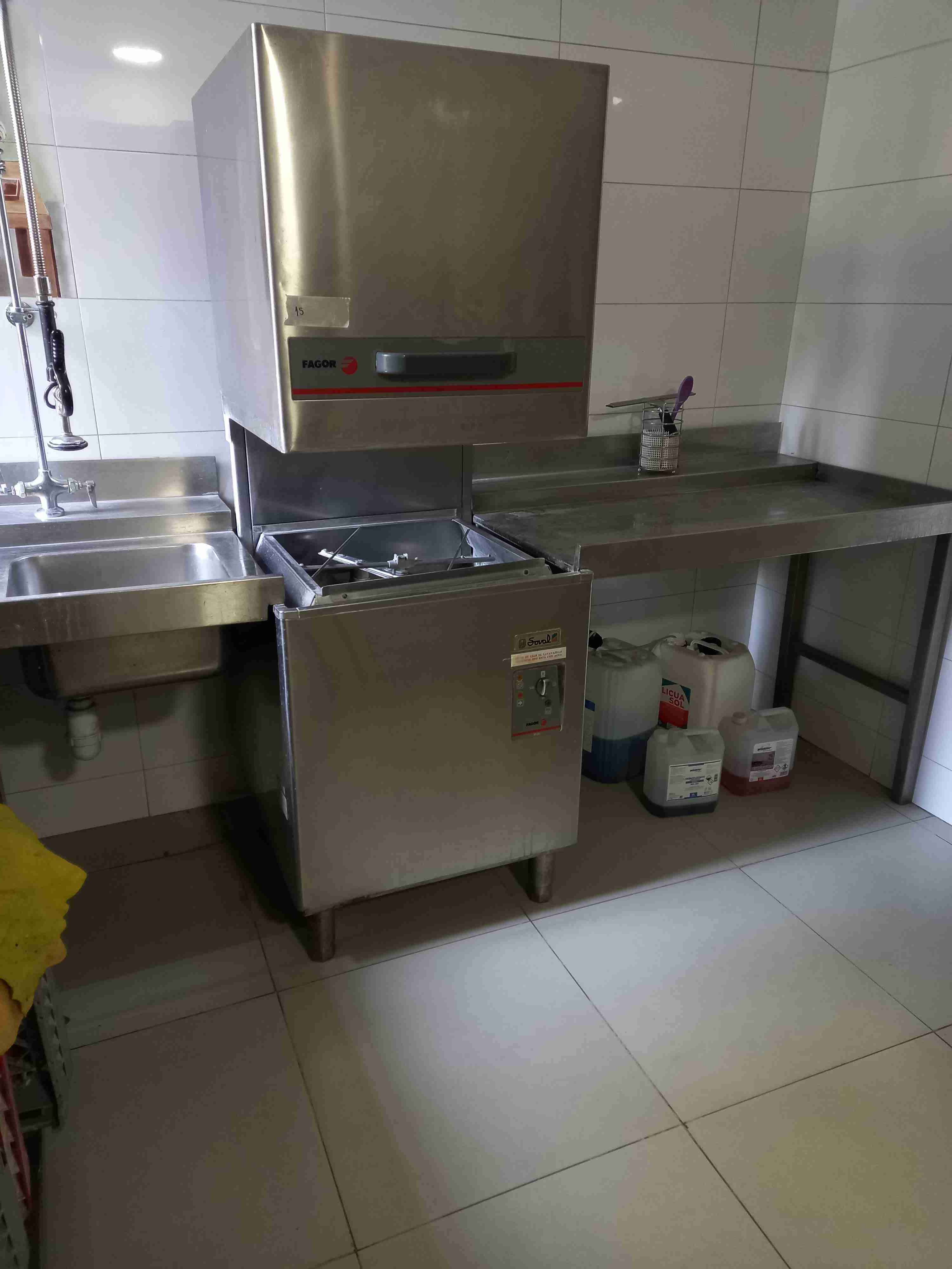 Lavavajillas industrial Fagor - miniatura 2