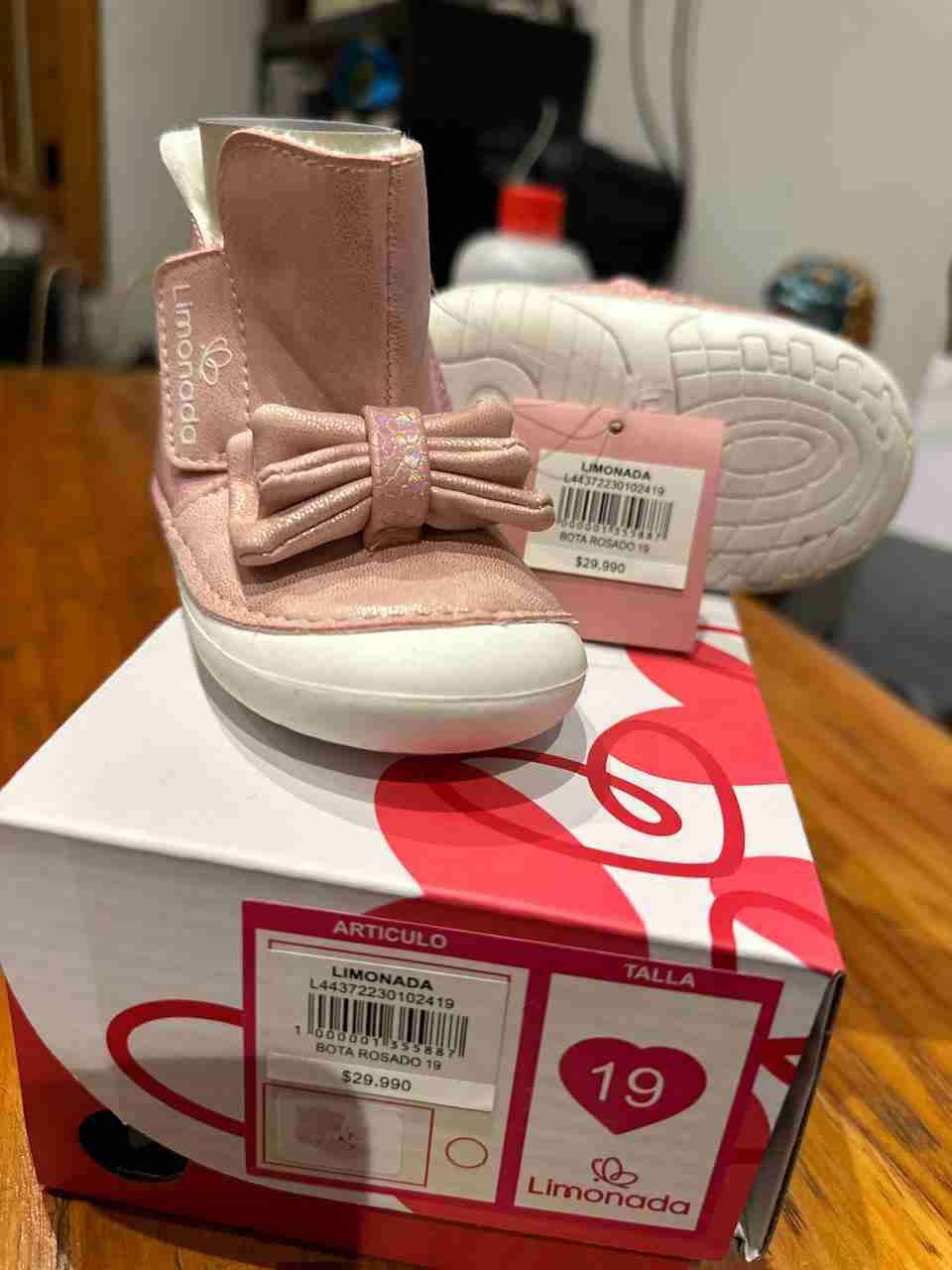 Botas rosadas para niña Limonada