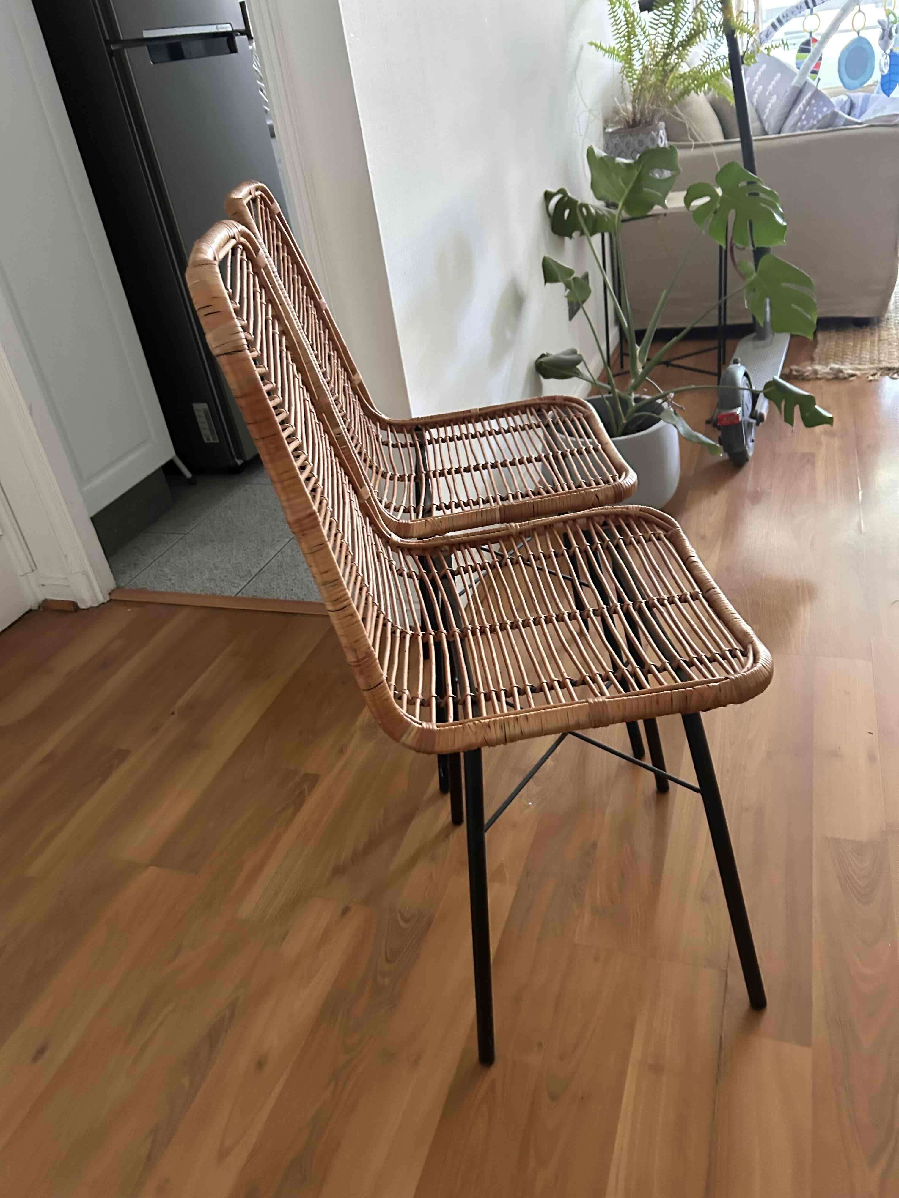 Pareja de sillas de mimbre - miniatura 2