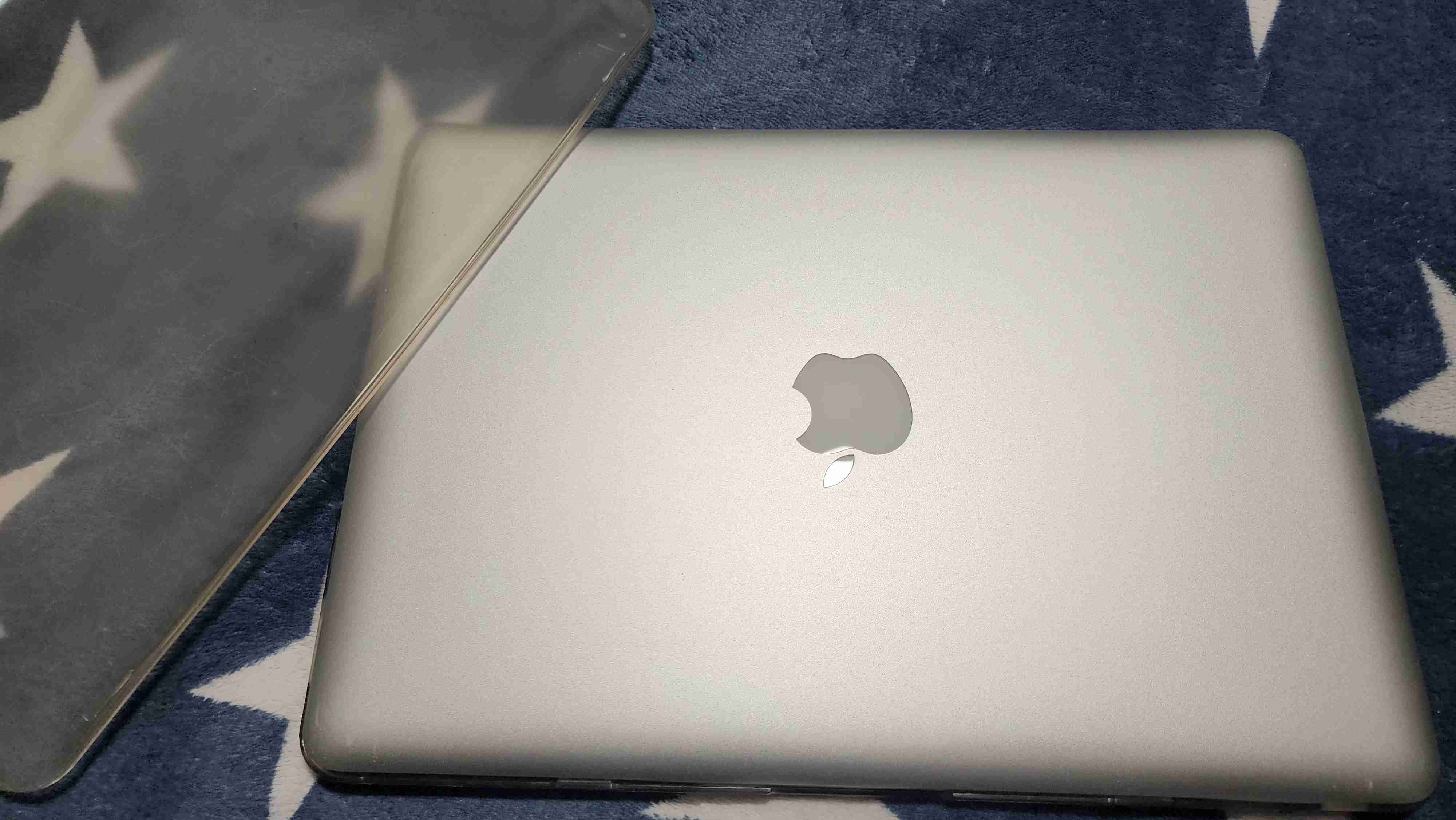 Laptop Apple MacBook gris - miniatura 2