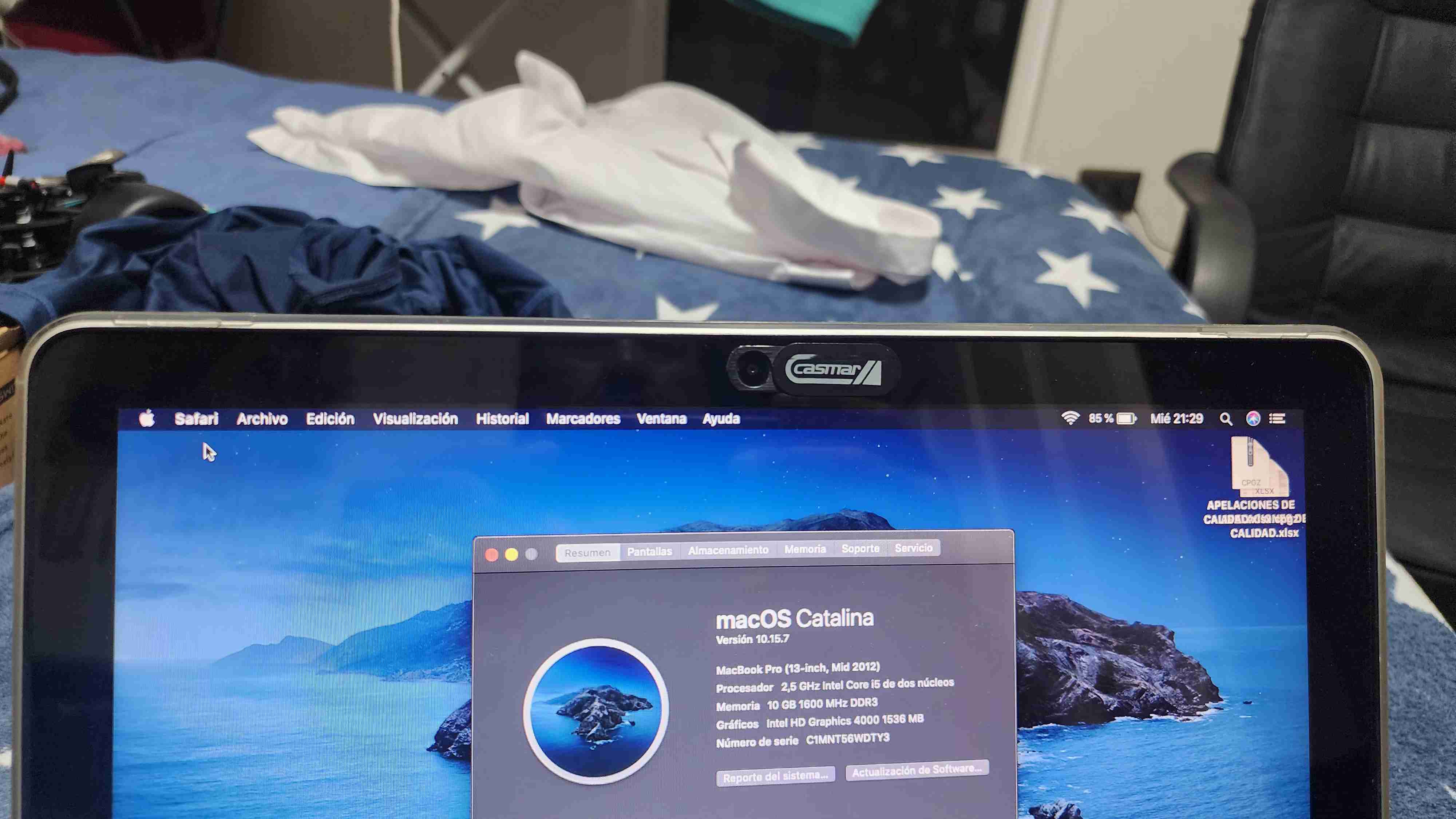 Laptop Apple MacBook gris - miniatura 3